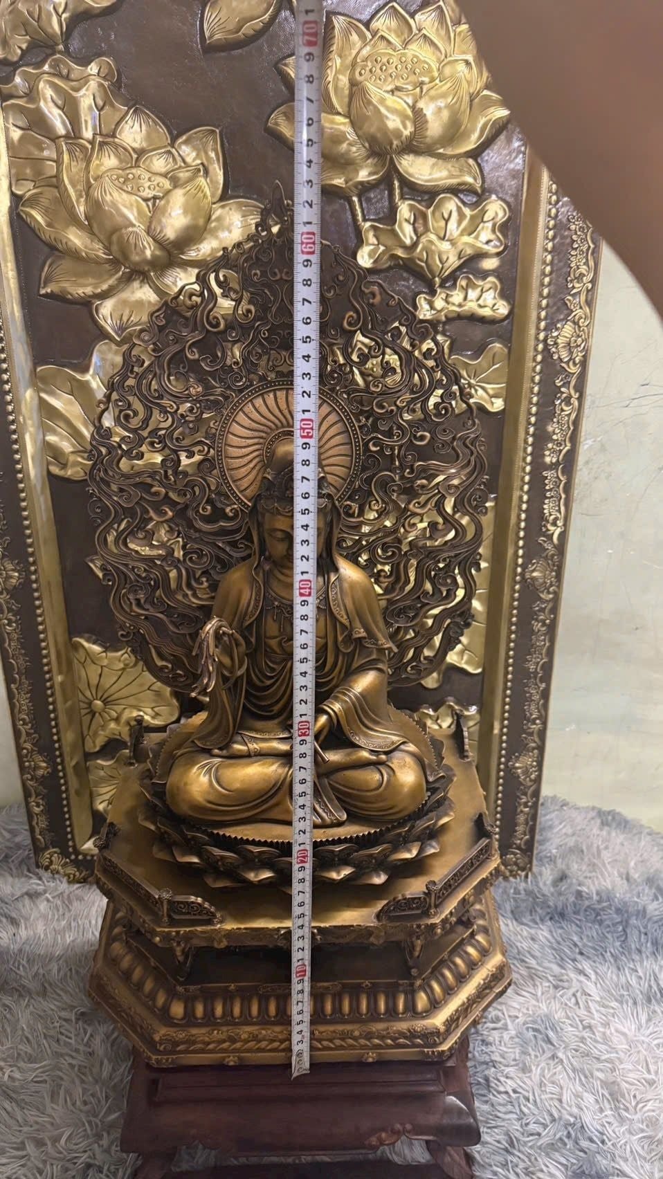 Tượng Quan Âm bằng đồng