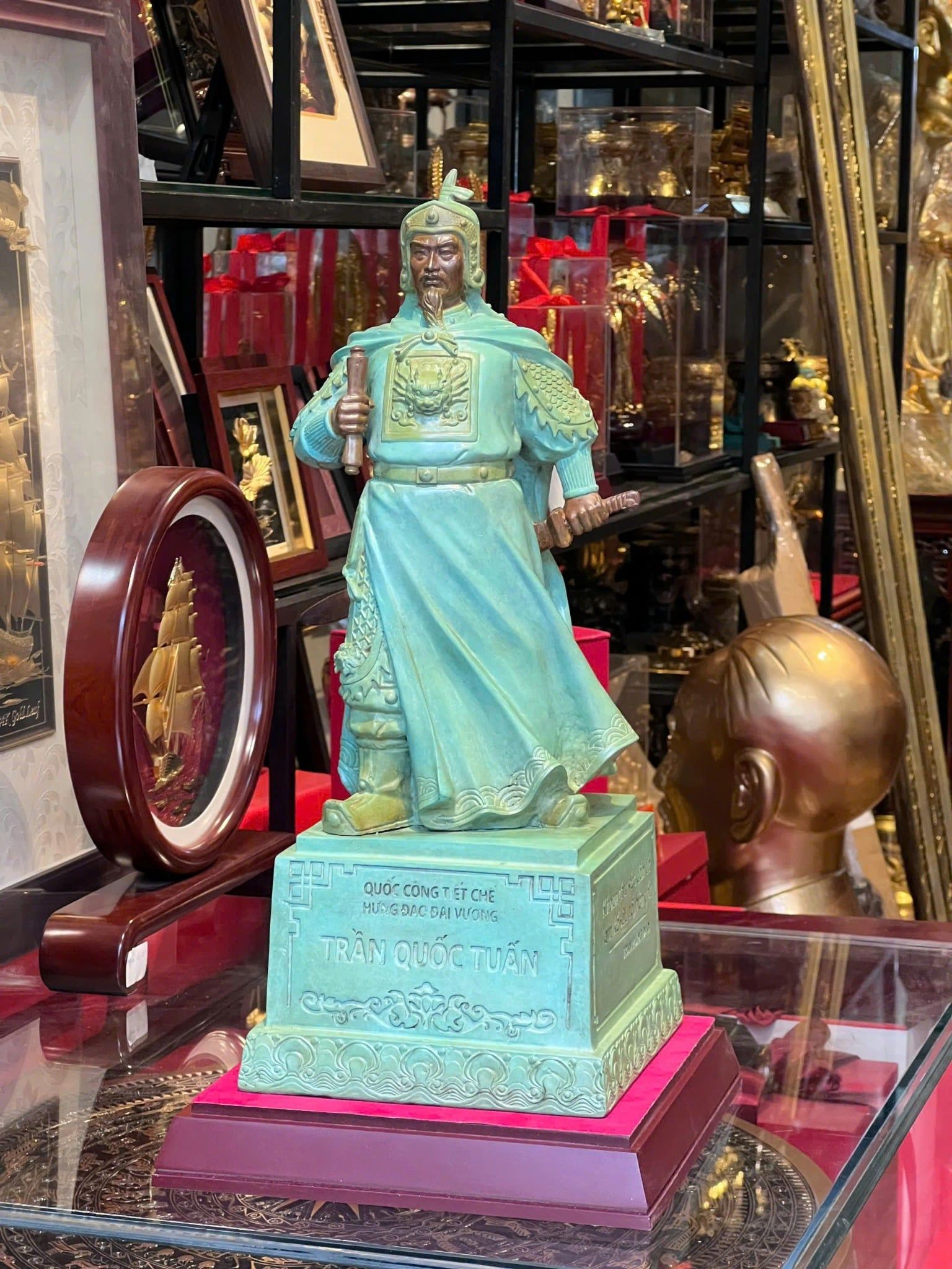 Tượng đồng trần hưng đạo cao 50cm patina xanh ngọc lục bích vân cổ