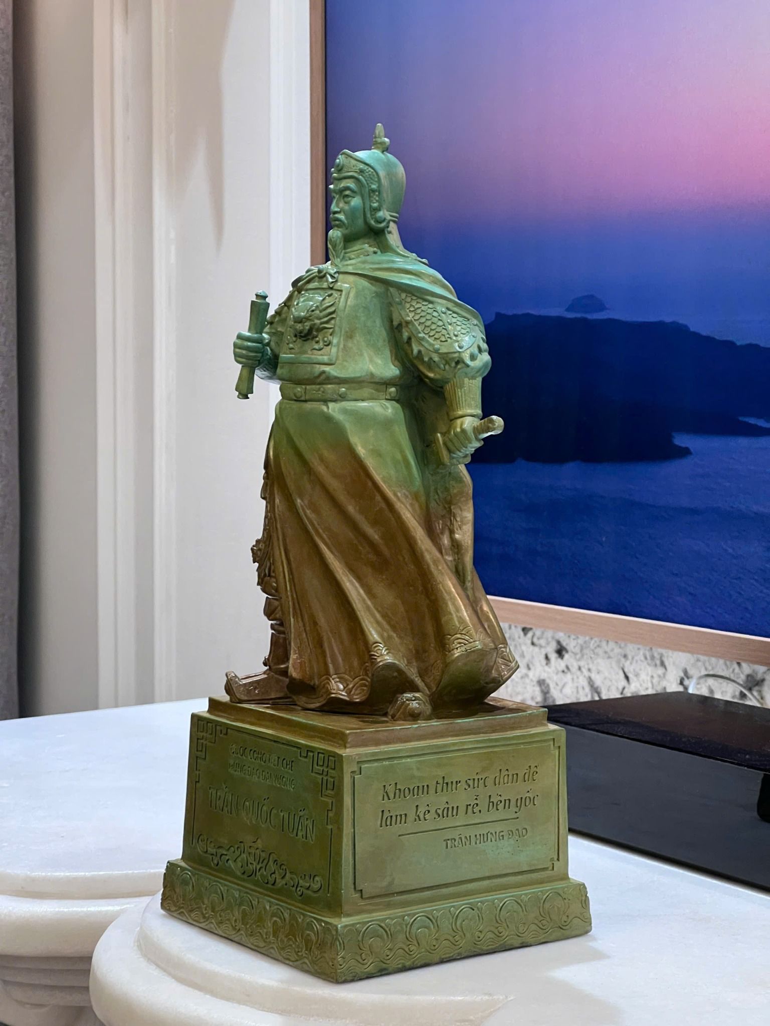 Tượng Trần Quốc Tuấn cao 42cm giả cổ