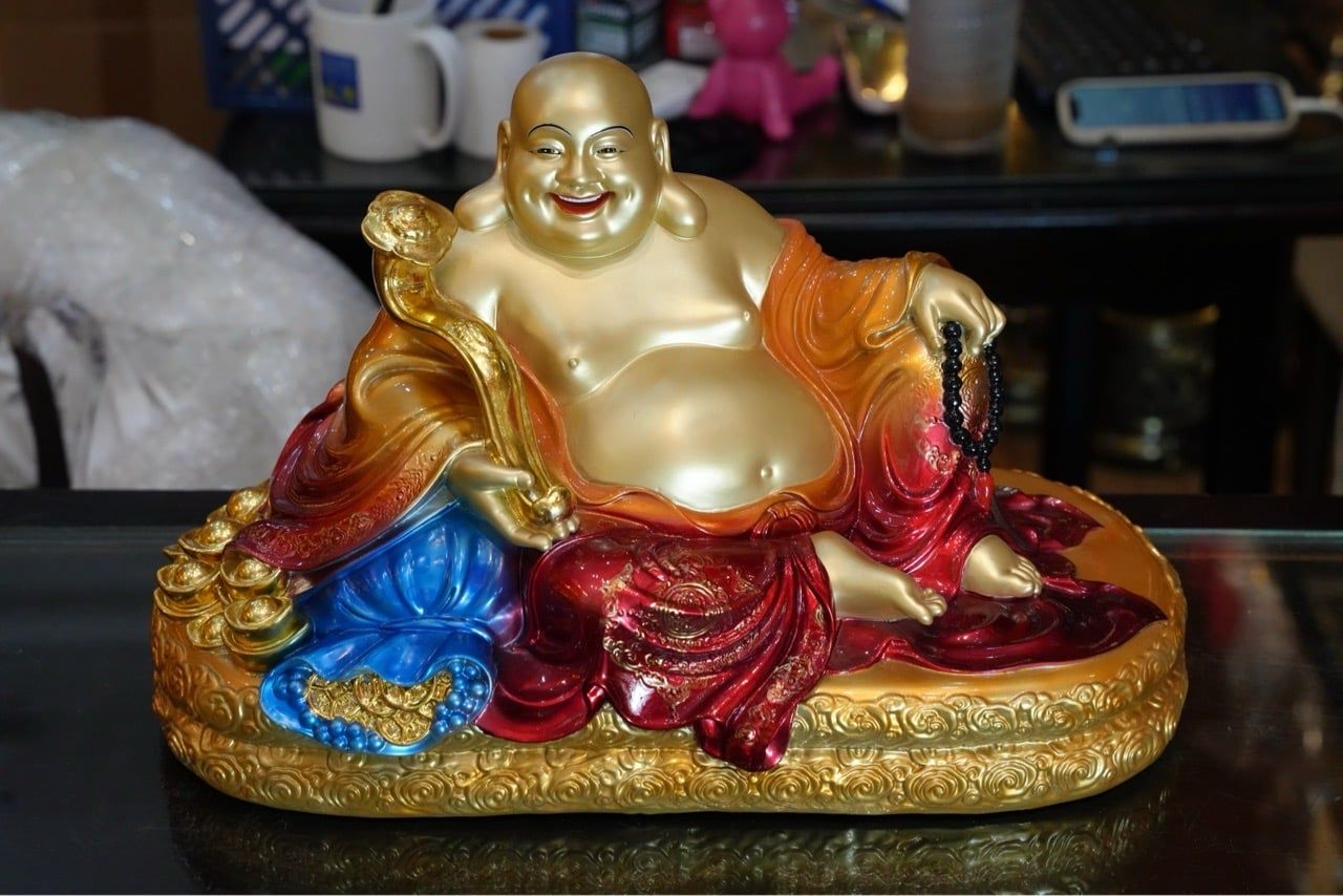 Tượng Phật Di Lặc bằng đồng Sơn màu