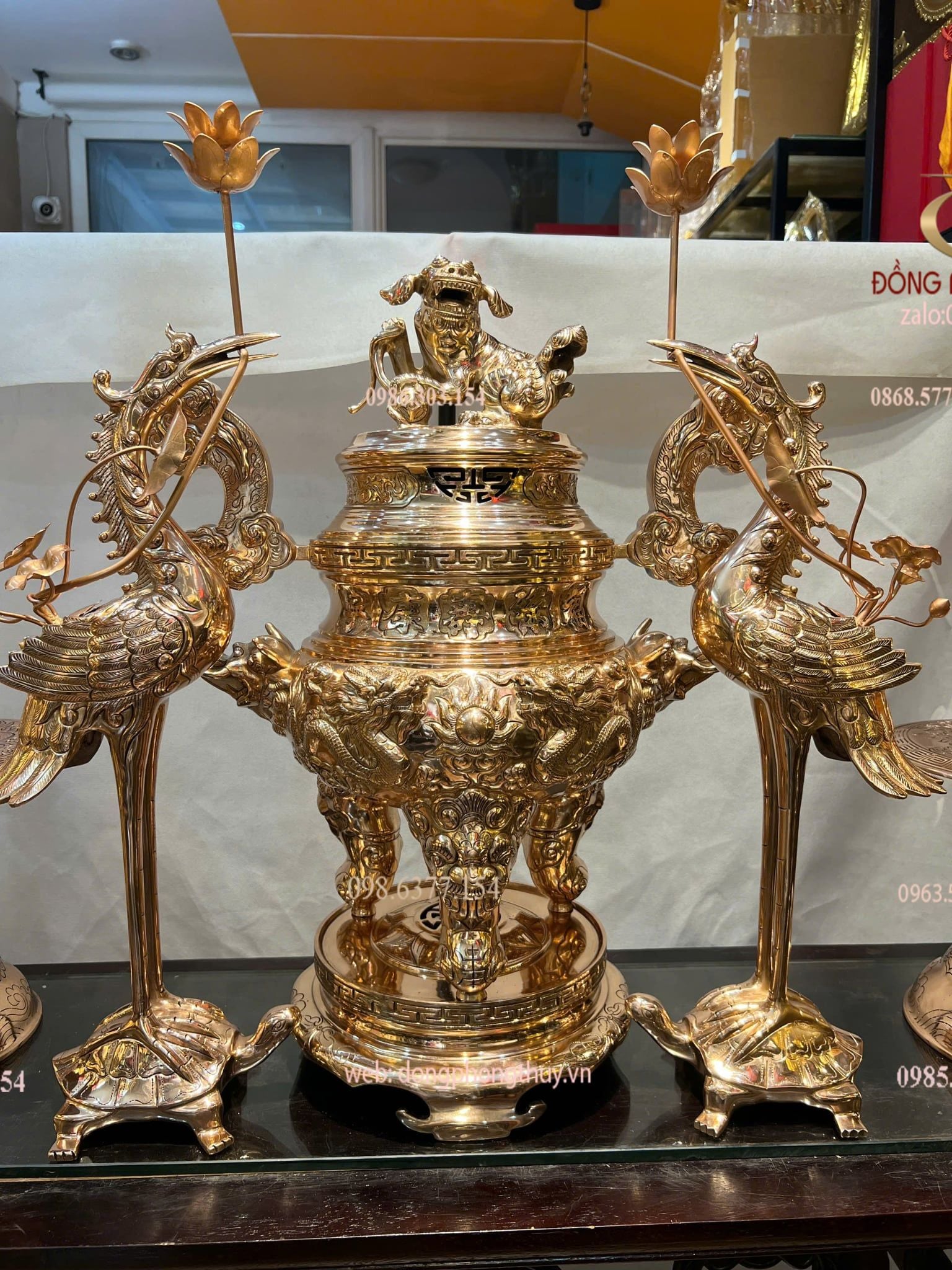 Bộ đỉnh đồng đỏ ngũ sự song long chầu nguyệt cao 65cm nặng 45kg