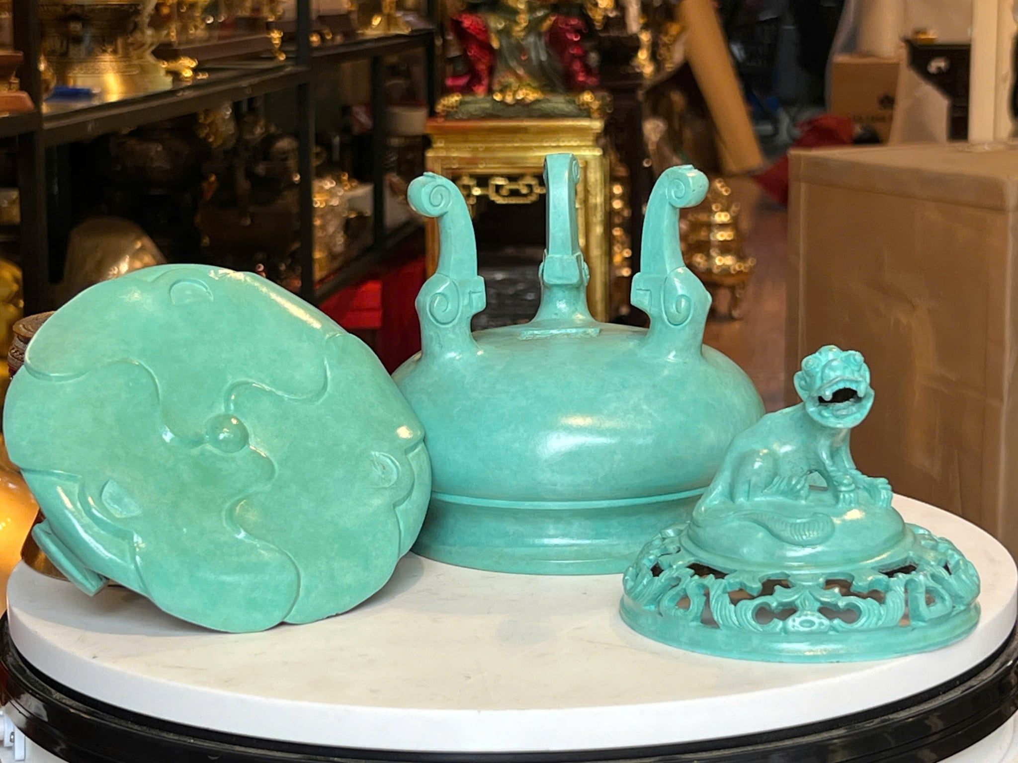 Lư đốt trầm bằng đồng patina xanh ngọc lục bích