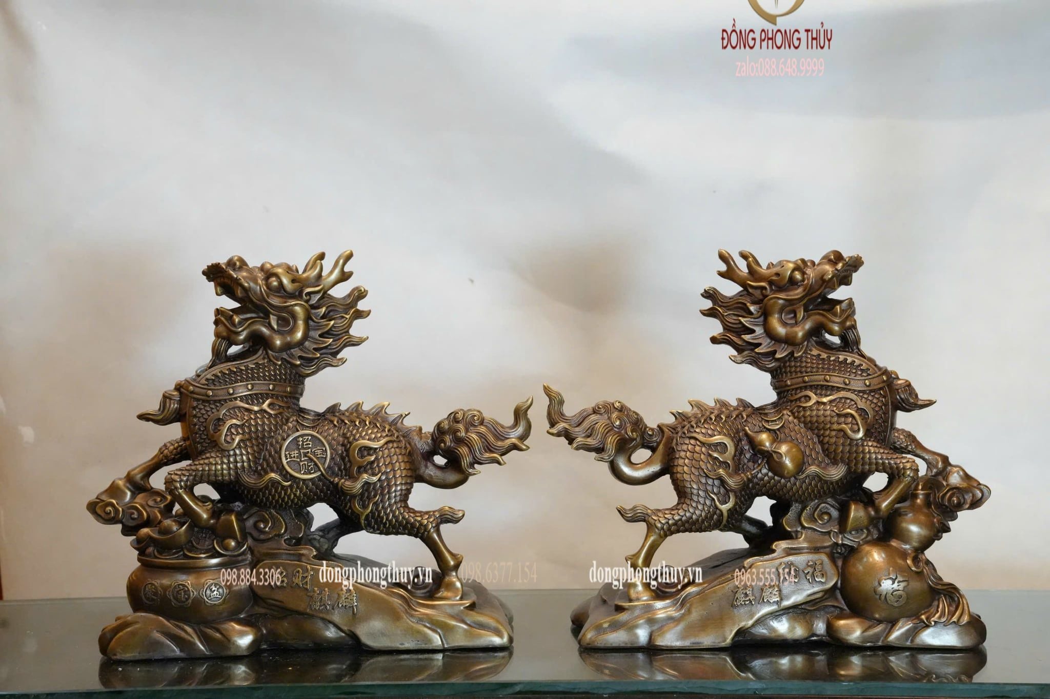 Đôi kỳ lân bằng đồng hun