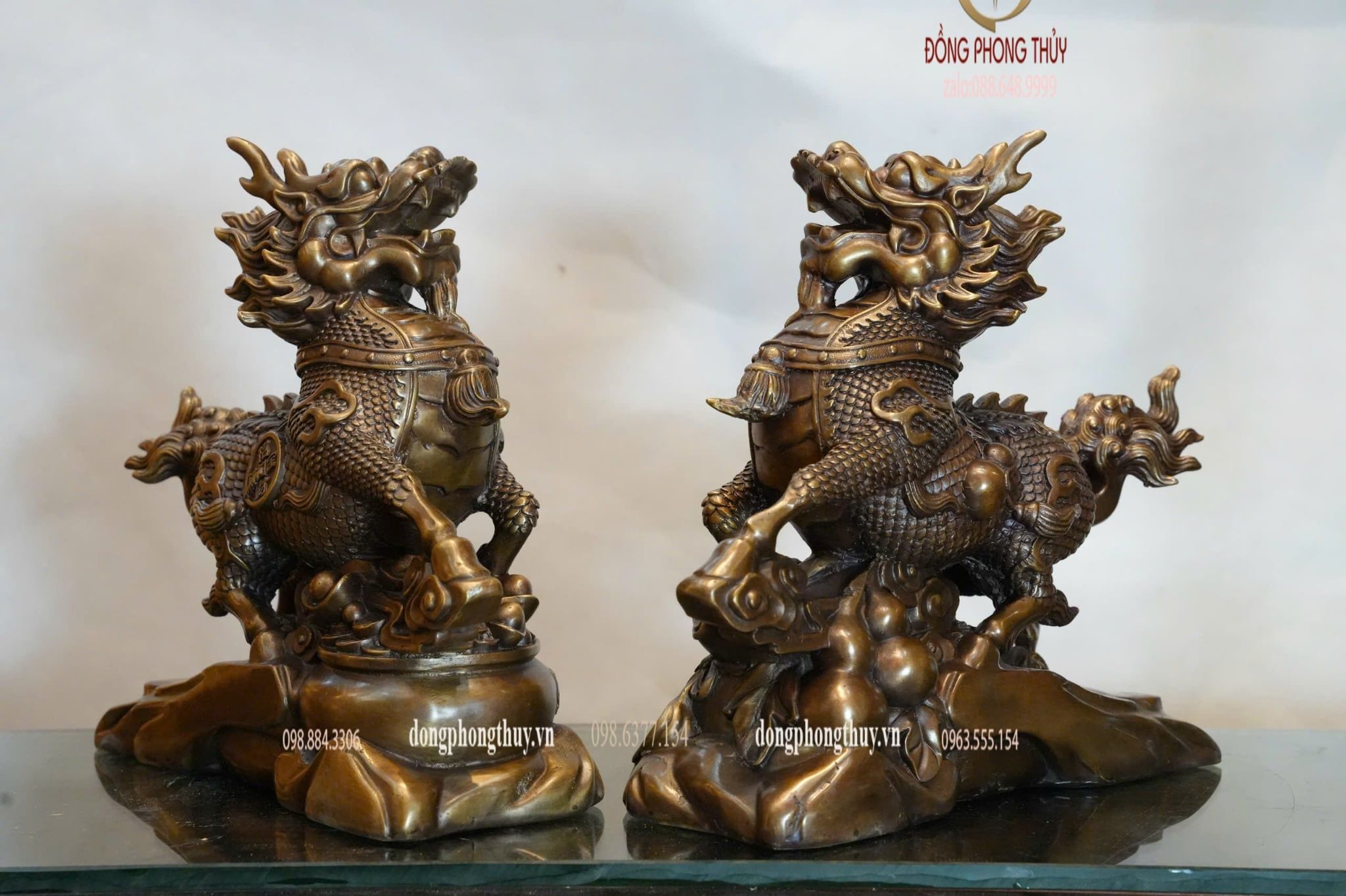 Đôi kỳ lân bằng đồng hun
