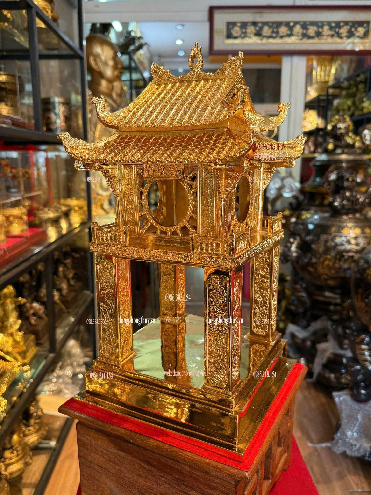 Khuê văn các mạ vàng 24k bằng đồng