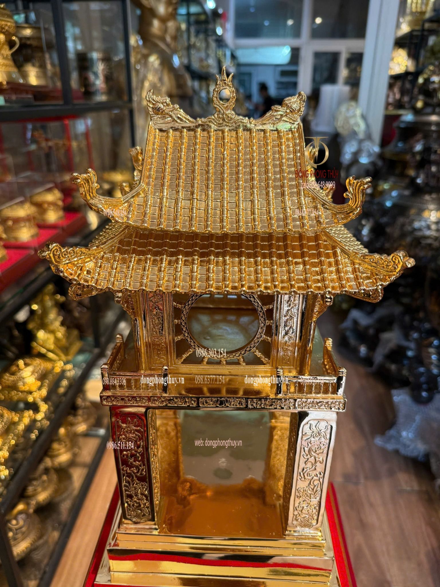 Khuê văn các mạ vàng 24k bằng đồng