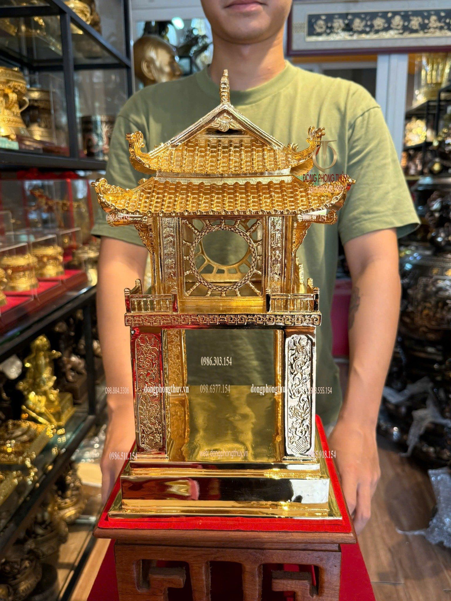 Khuê văn các mạ vàng 24k bằng đồng