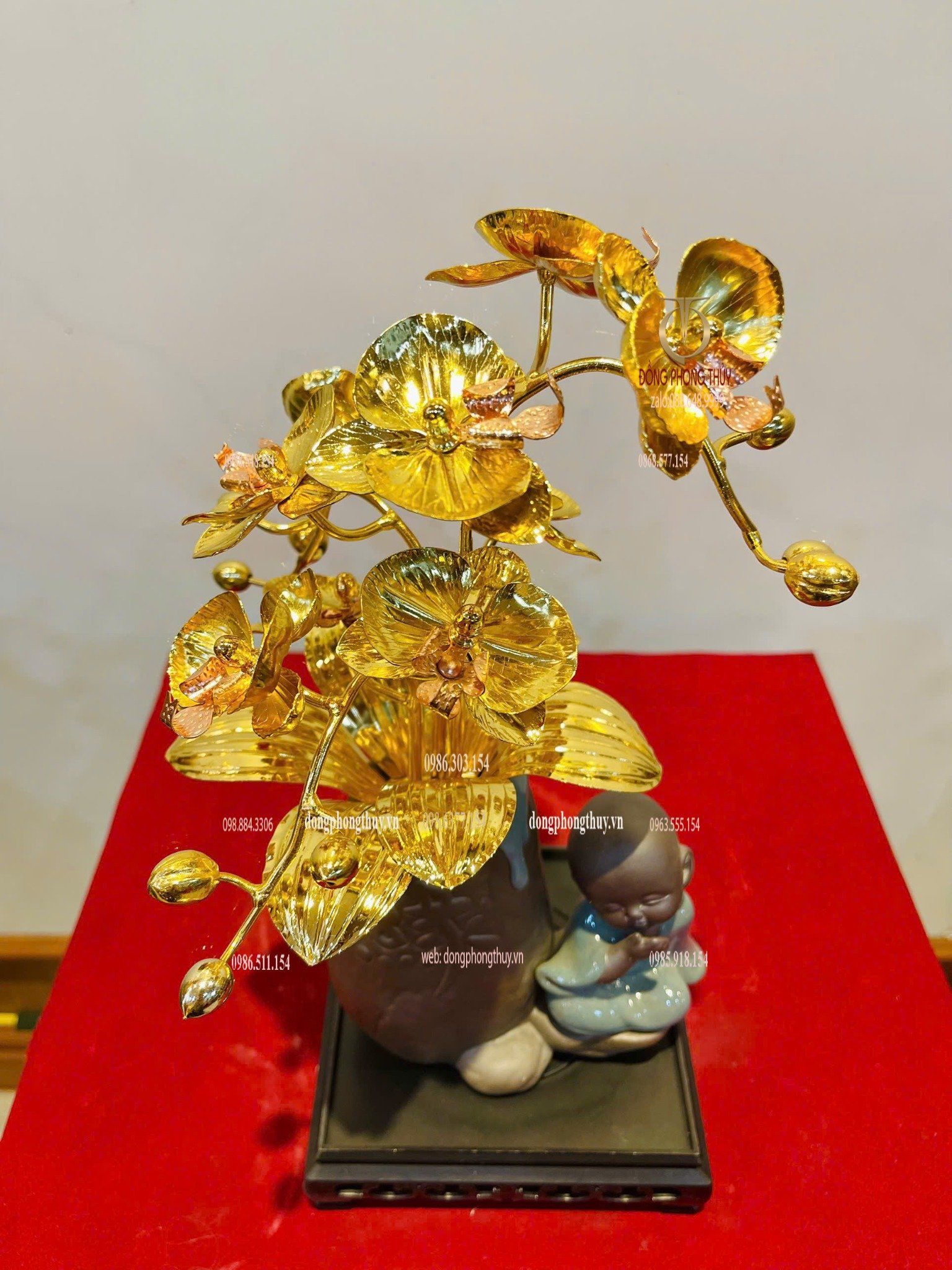 Hoa lan mạ vàng 24k chú tiểu