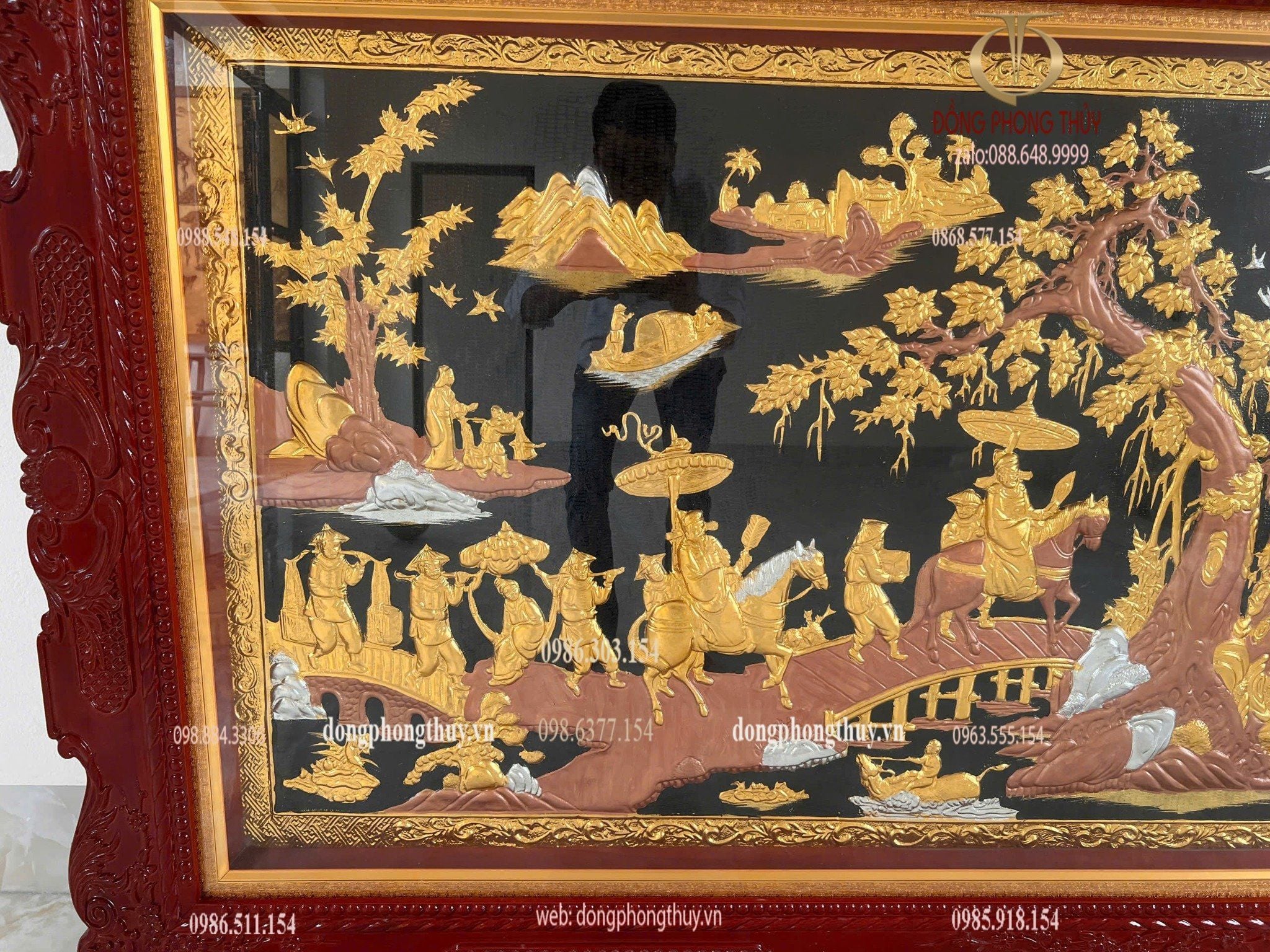 Tranh vinh quy bái tổ dát vàng bạc