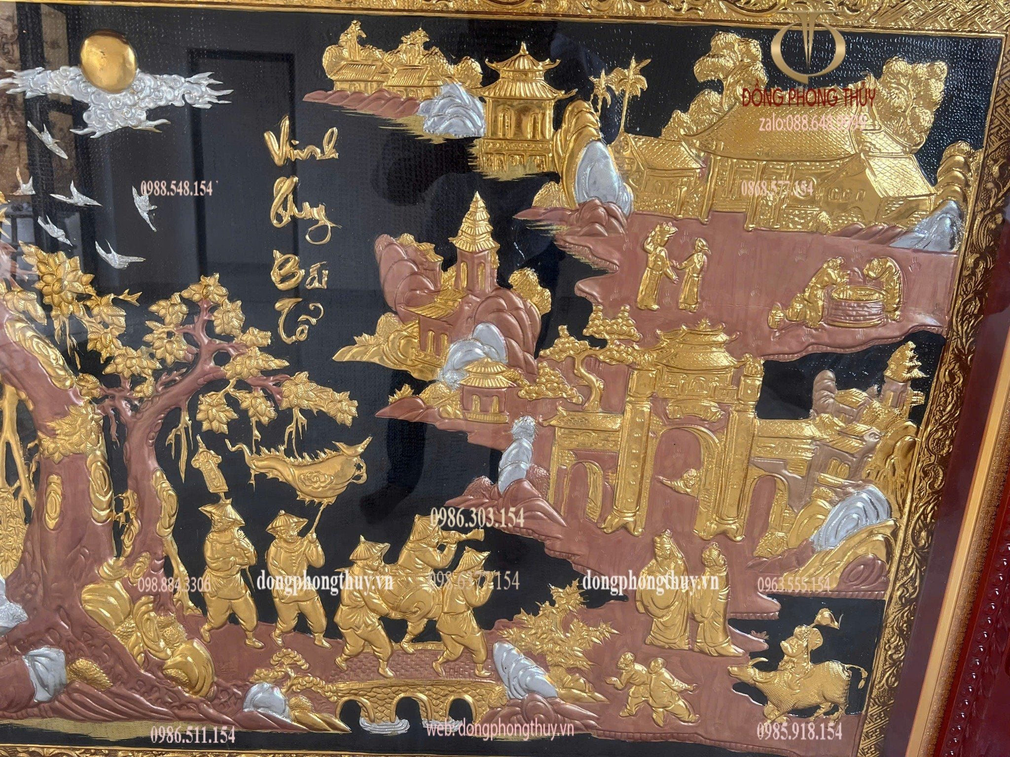 Tranh vinh quy bái tổ dát vàng bạc