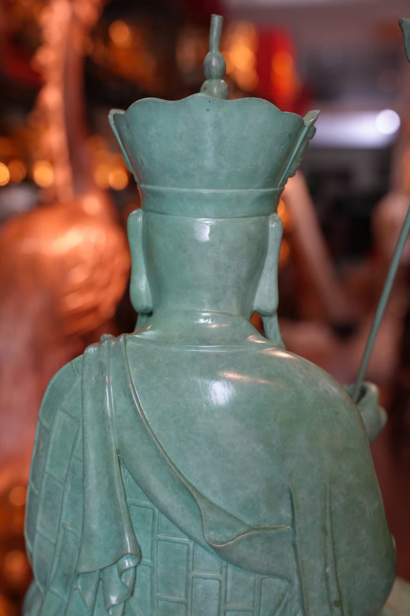 Tượng Địa Tạng Vương Bồ Tát bằng đồng màu patina