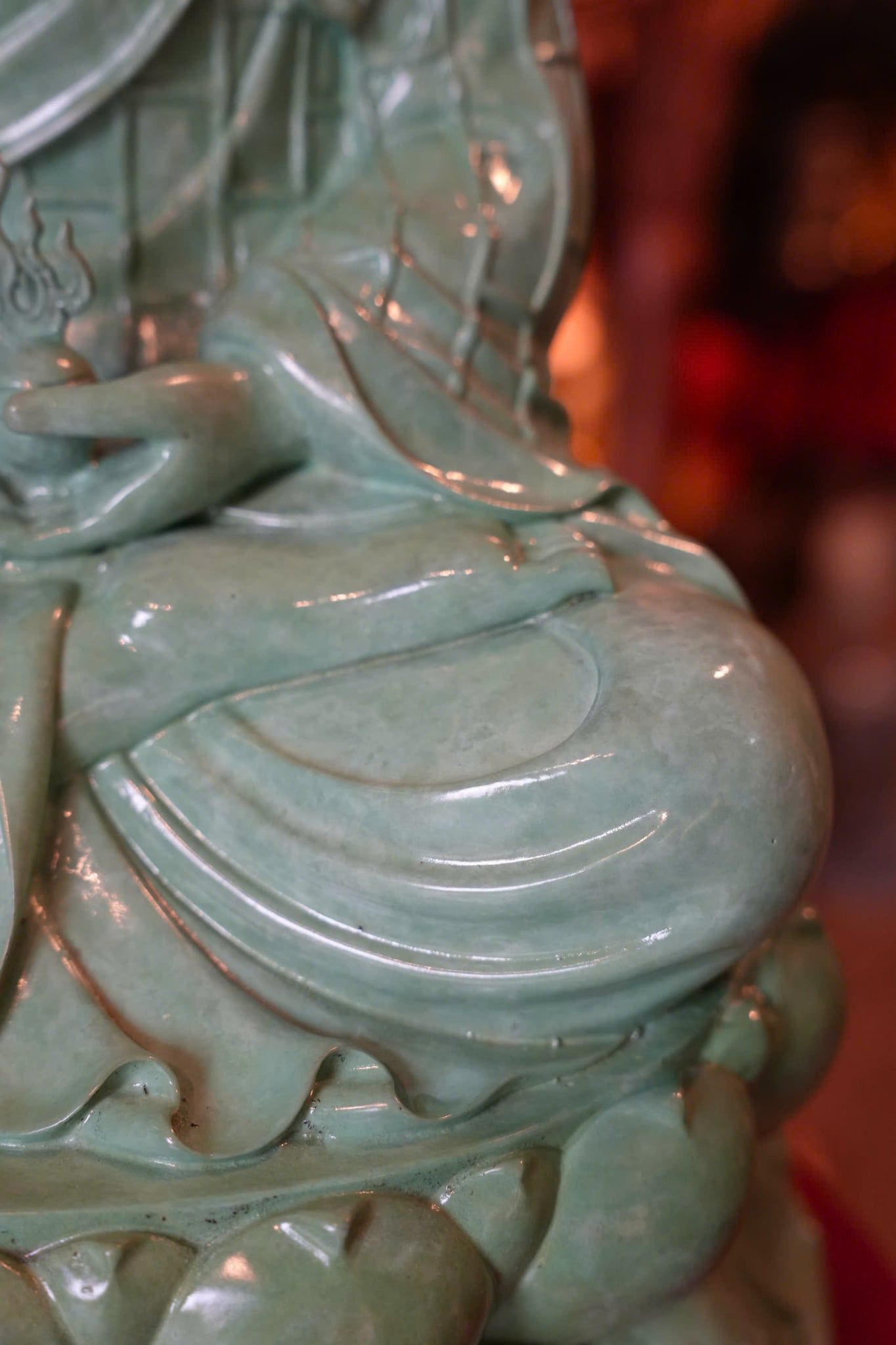 Tượng Địa Tạng Vương Bồ Tát bằng đồng màu patina
