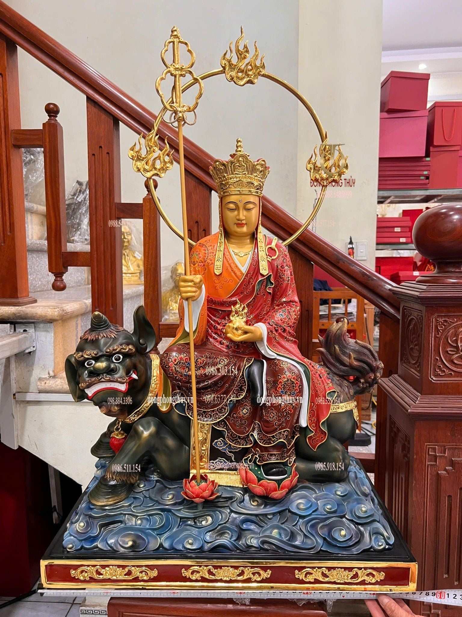 Tượng Địa Tạng Vương bằng đồng vẽ gấm