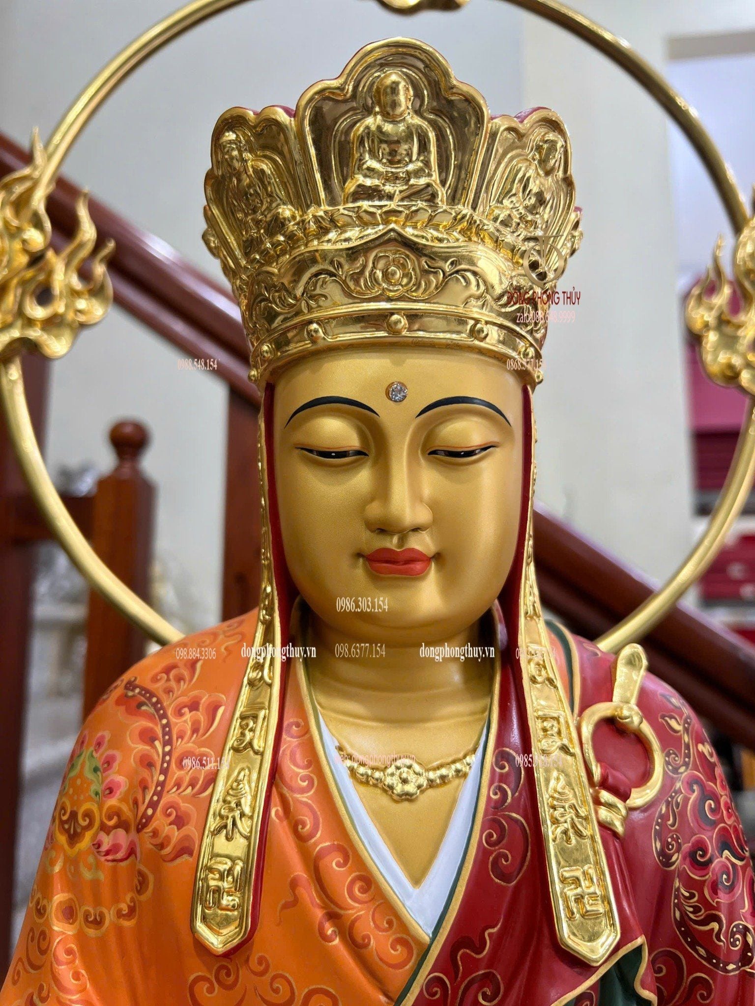 Tượng Địa Tạng Vương bằng đồng vẽ gấm