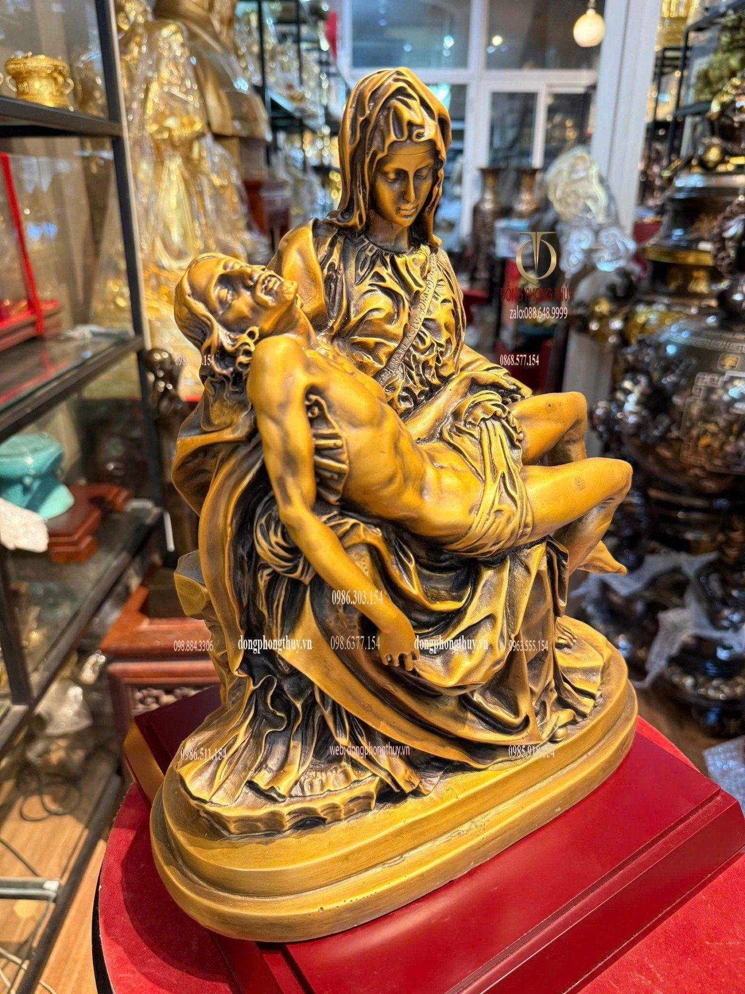 Tượng đức mẹ u sầu