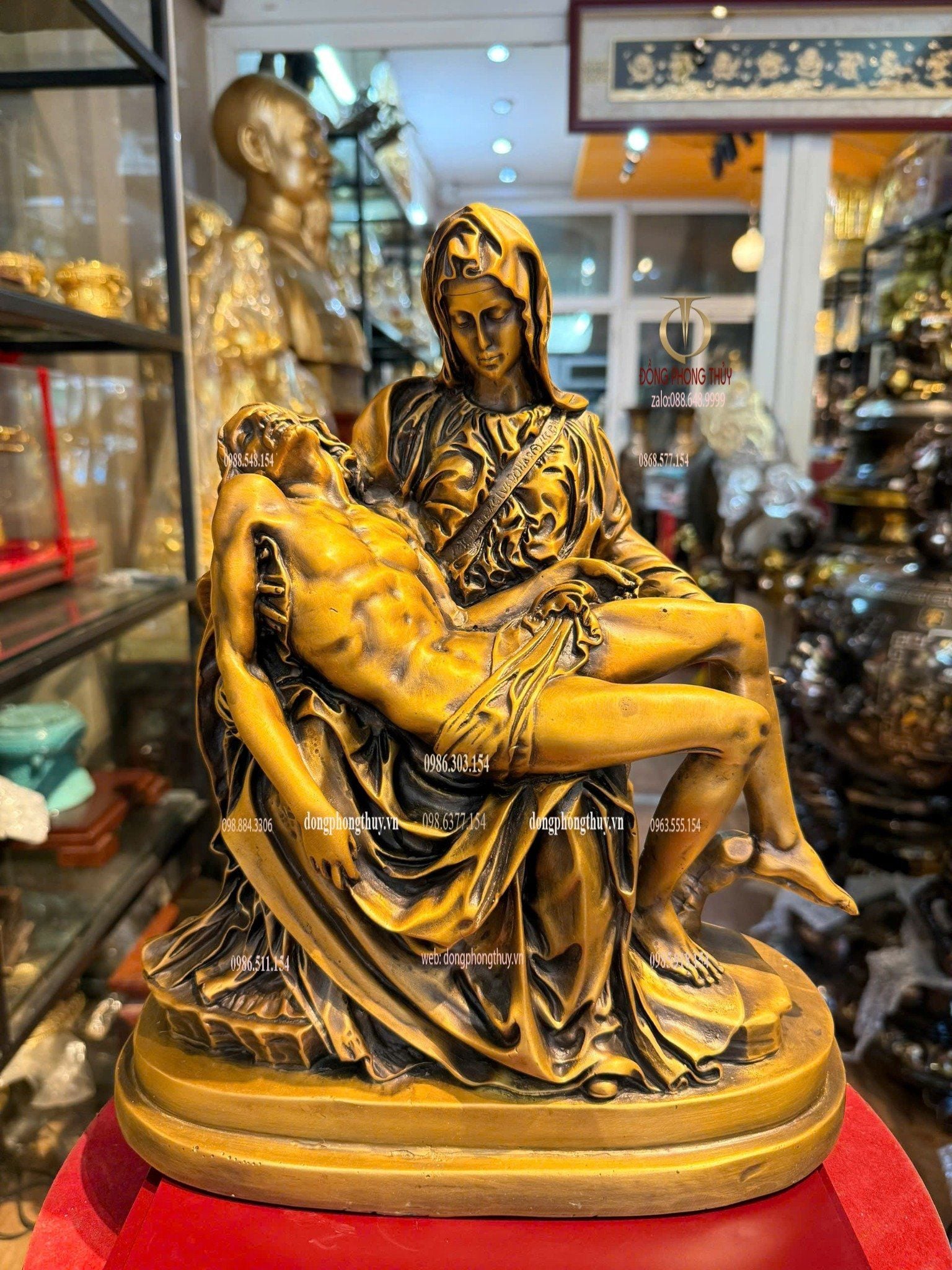 Tượng đức mẹ u sầu