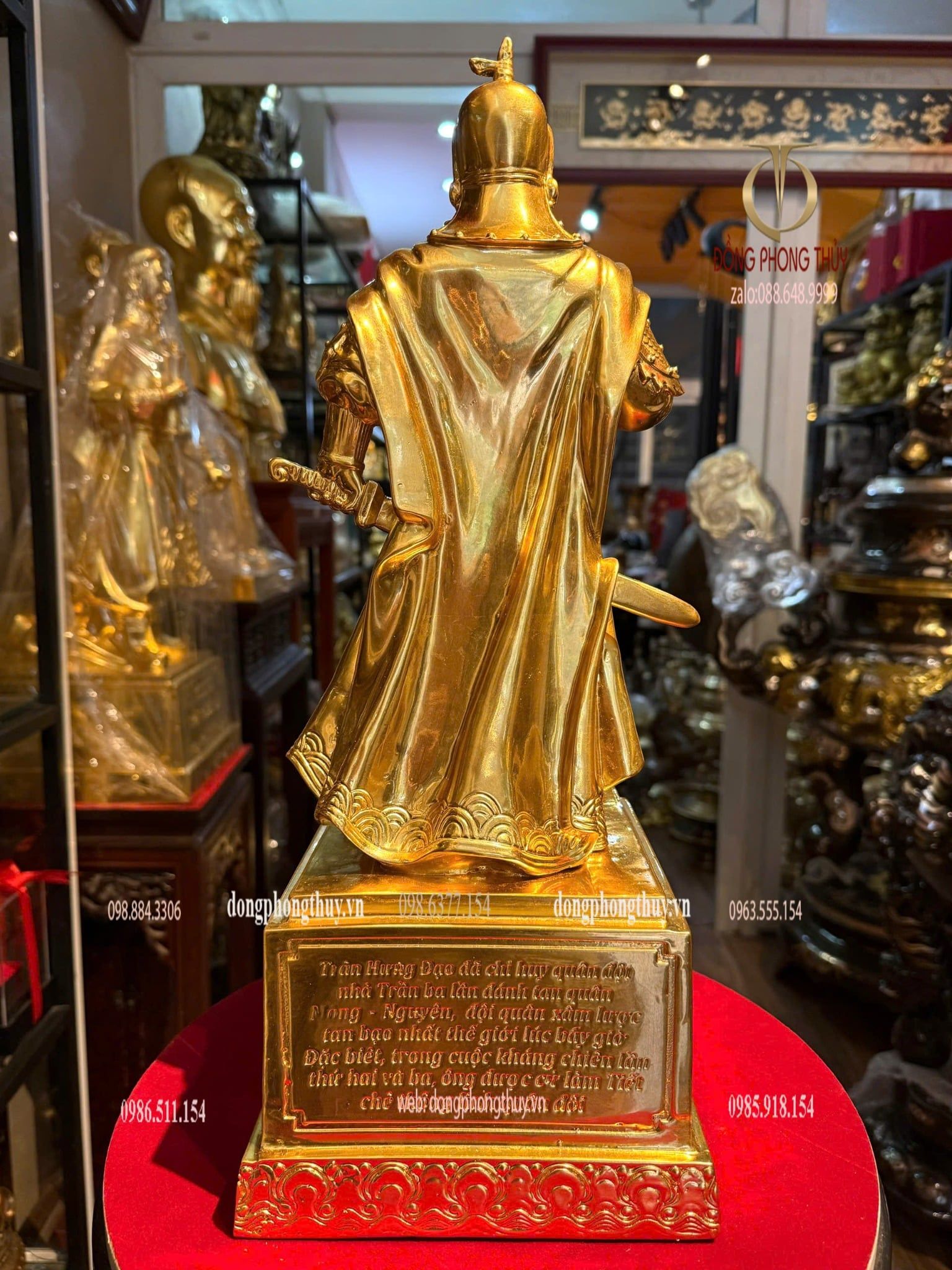 Tượng Trần Hưng Đạo cao 48cm bằng đồng dát vàng 24k