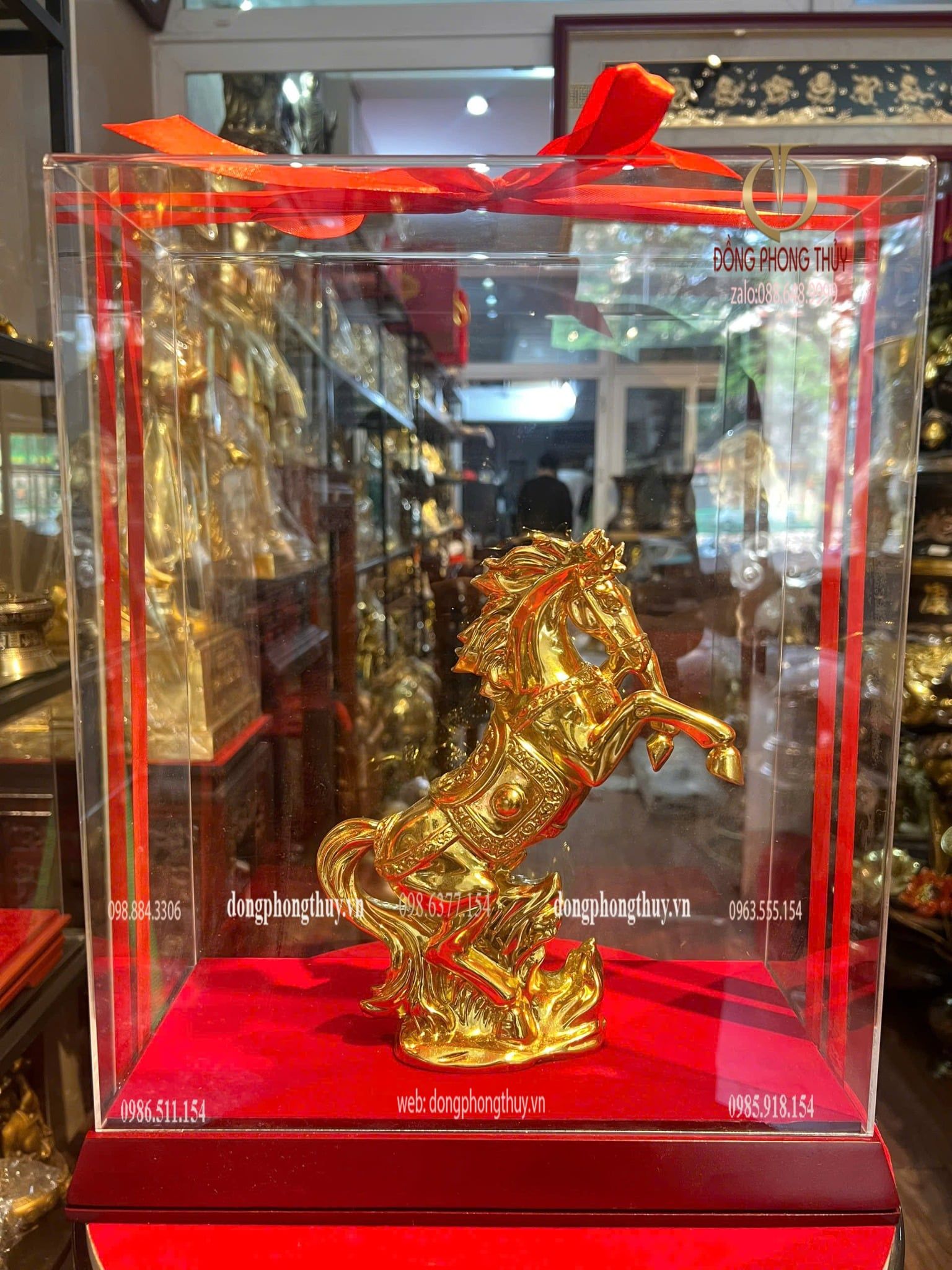 Tượng ngựa mạ vàng bằng đồng dát vàng 24k Cao 23 ngang 13 sâu 7 nặng 1,5kg