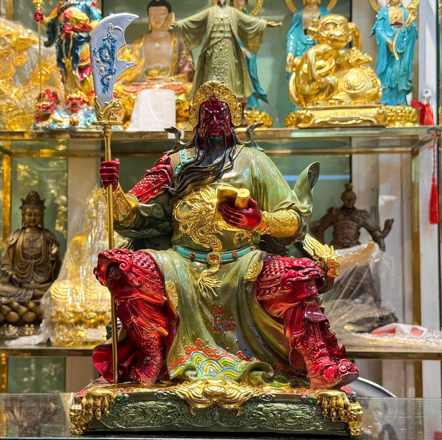 Tượng Quan Thánh đế quân bằng đồng