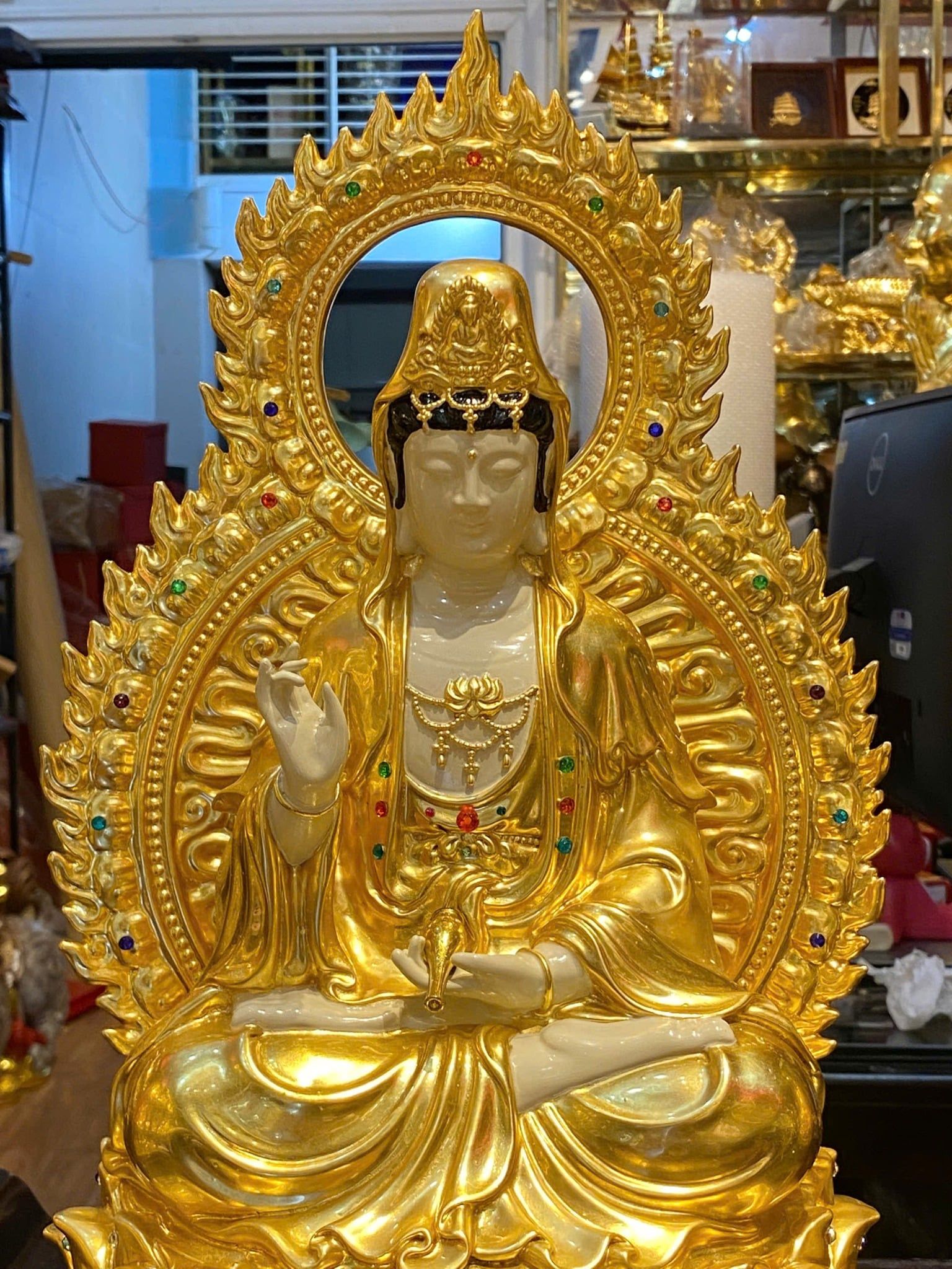 Tượng tây Phương Tam Thánh cao 43cm nặng 38kg dát vàng 24k, vẽ màu