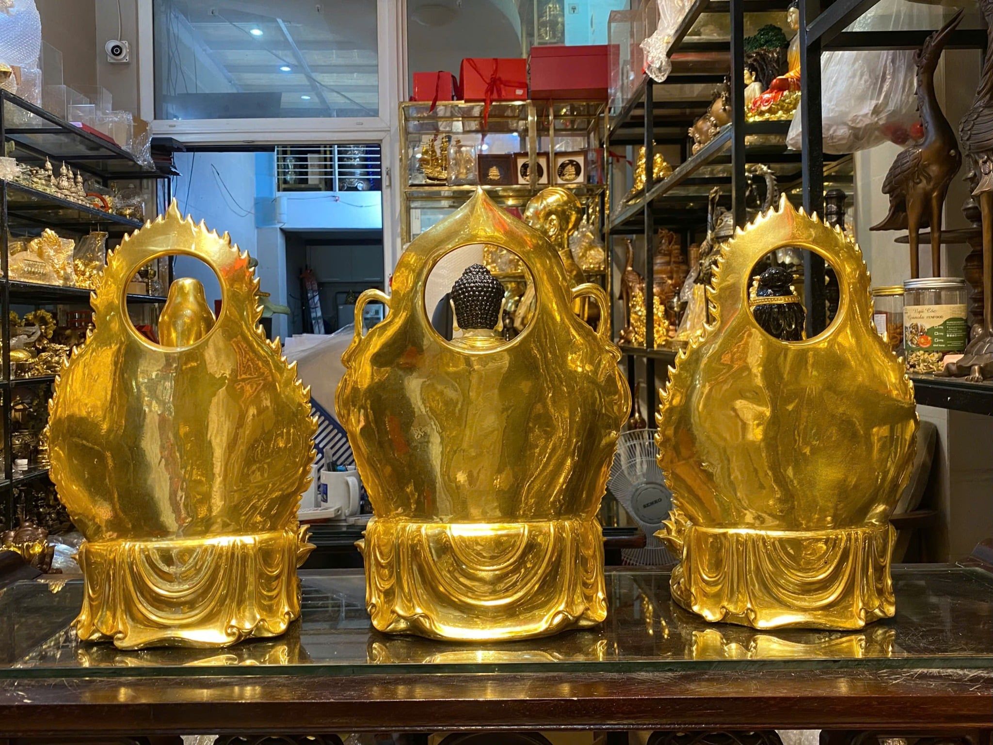 Tượng tây Phương Tam Thánh cao 43cm nặng 38kg dát vàng 24k, vẽ màu