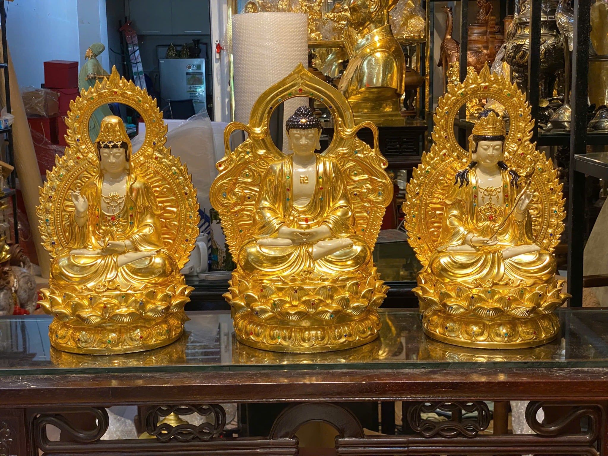 Tượng tây Phương Tam Thánh cao 43cm nặng 38kg dát vàng 24k, vẽ màu
