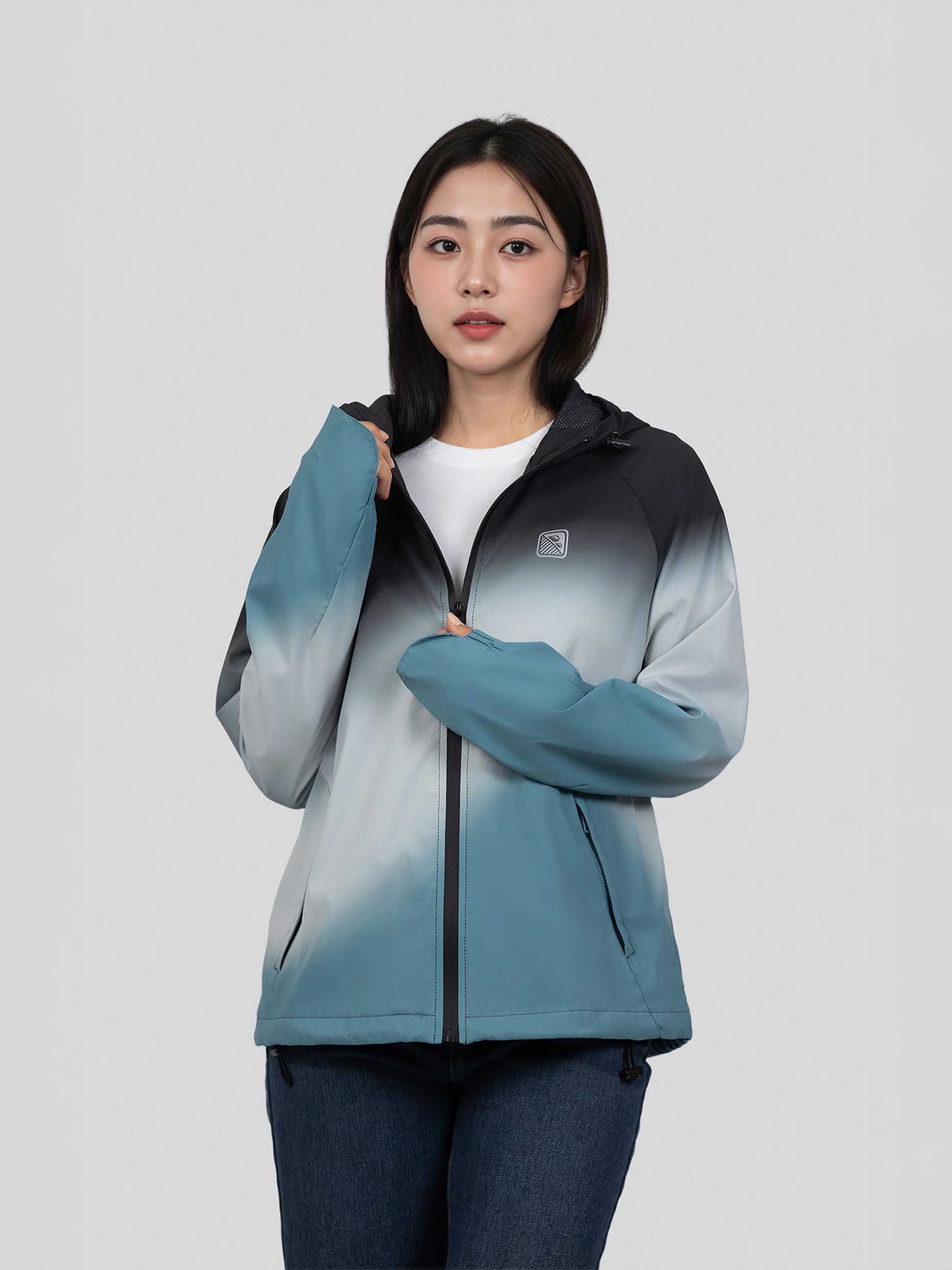 Áo Khoác Dù Nữ Windnova Ombre FW25 WOP 2088