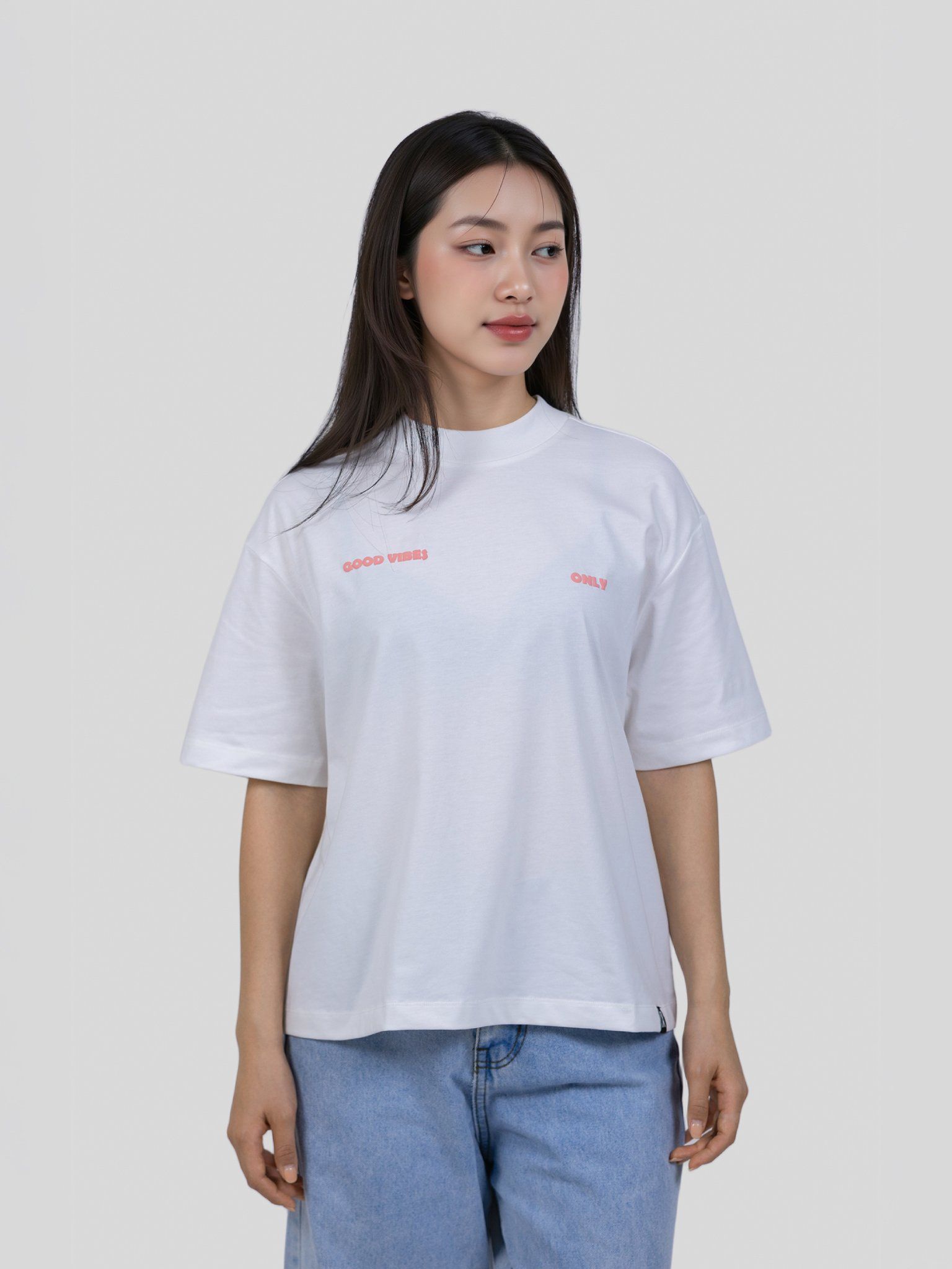 Áo Thun Nữ Relax Boxy Typo Good Vibes WTS 2449
