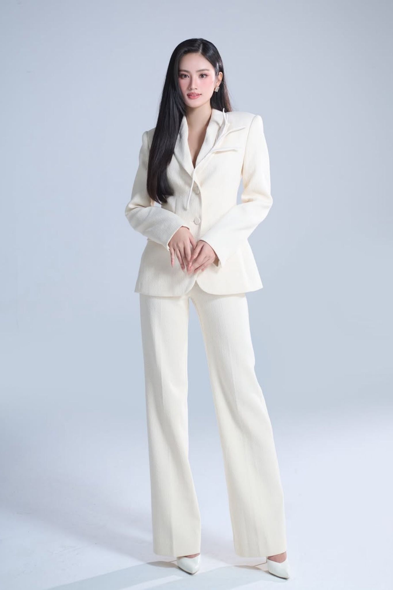 HHVN Huỳnh Trần Ý Nhi X MACI BLAZER & NORA PANTS