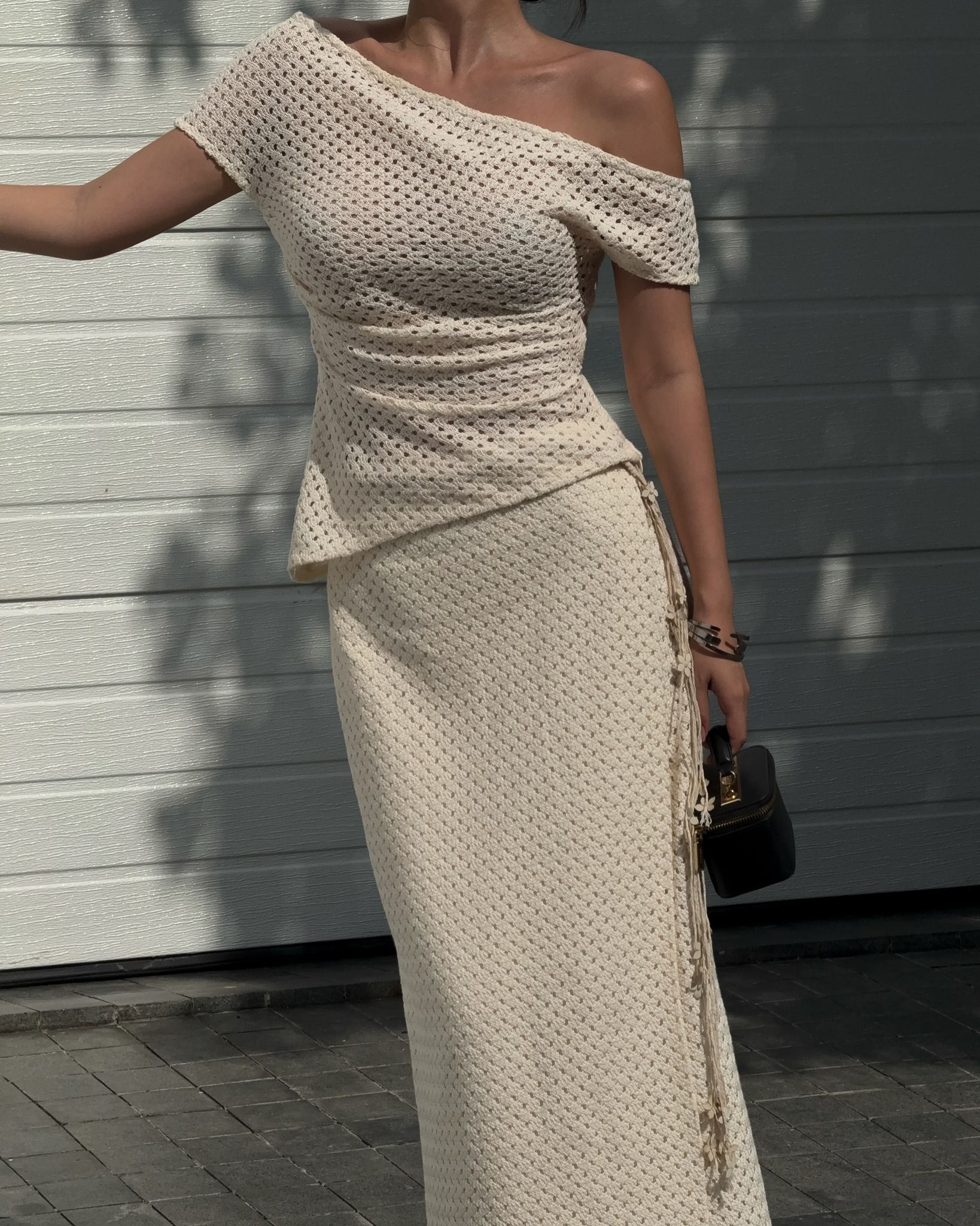 @camelliangocbich X CARYLN TOP & IRIS SKIRT