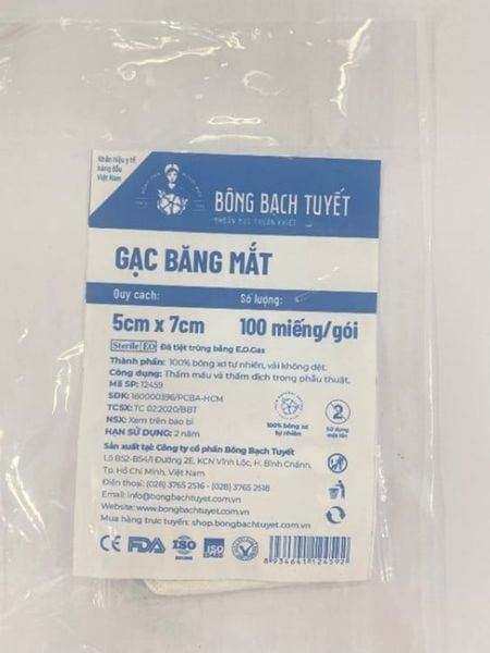 GẠC BĂNG MẮT 5CM X 7CM  TIỆT TRÙNG