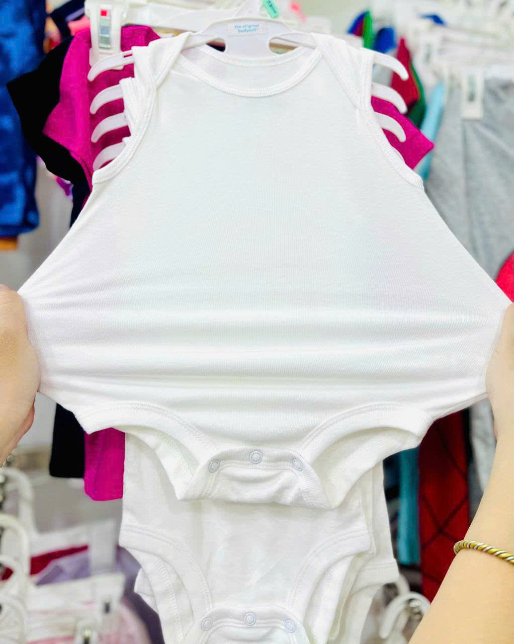 4-13kg Set 5 bodysuit Cter trắng dễ thấy vết dơ khi bé chơi- trắng 3 lỗ