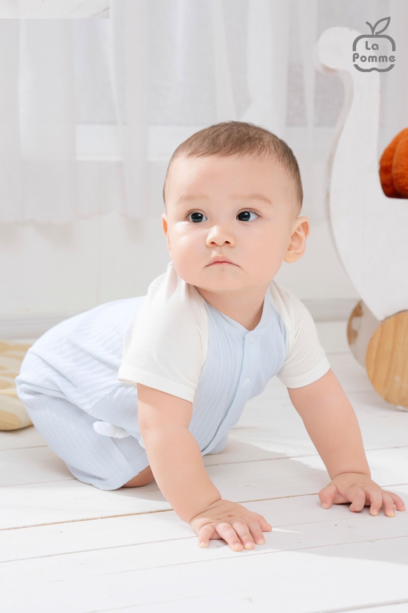 Body cộc tay La Pomme raglan bạn thỏ tai dài