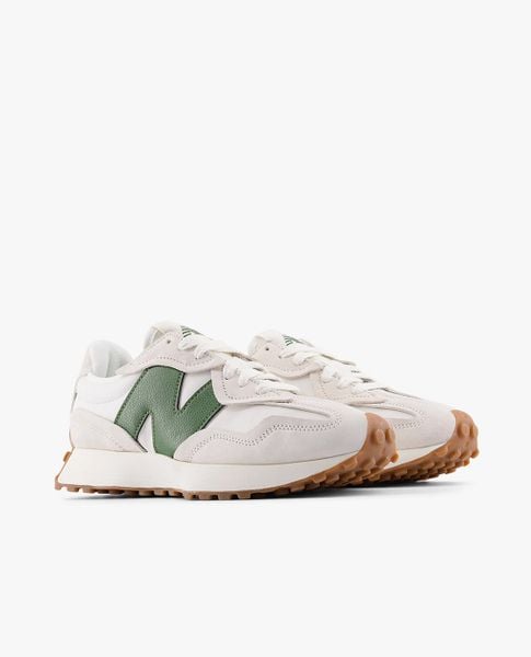 Top 10 đôi giày HOT nhất 2025 - New Balance 327