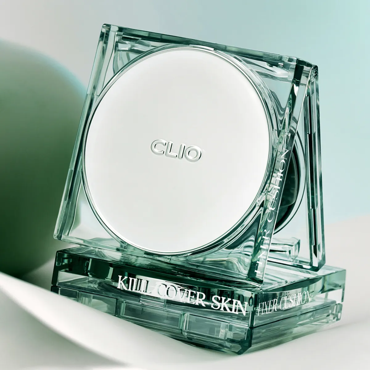 E608_DEAL 5: Phấn Nước Clio Kiềm Dầu, Lâu Trôi 15g (Tặng kèm lõi)