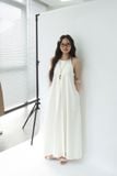 Đầm xếp li cổ yếm - Trắng - D0716