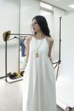 Đầm xếp li cổ yếm - Trắng - D0716