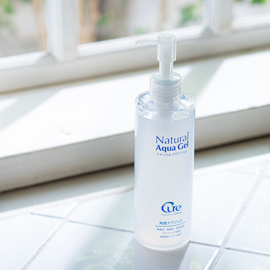 Gel Tẩy Da Chết Cure Natural Aqua Gel