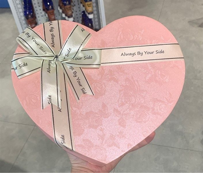 Hộp quà trái tim 23cm