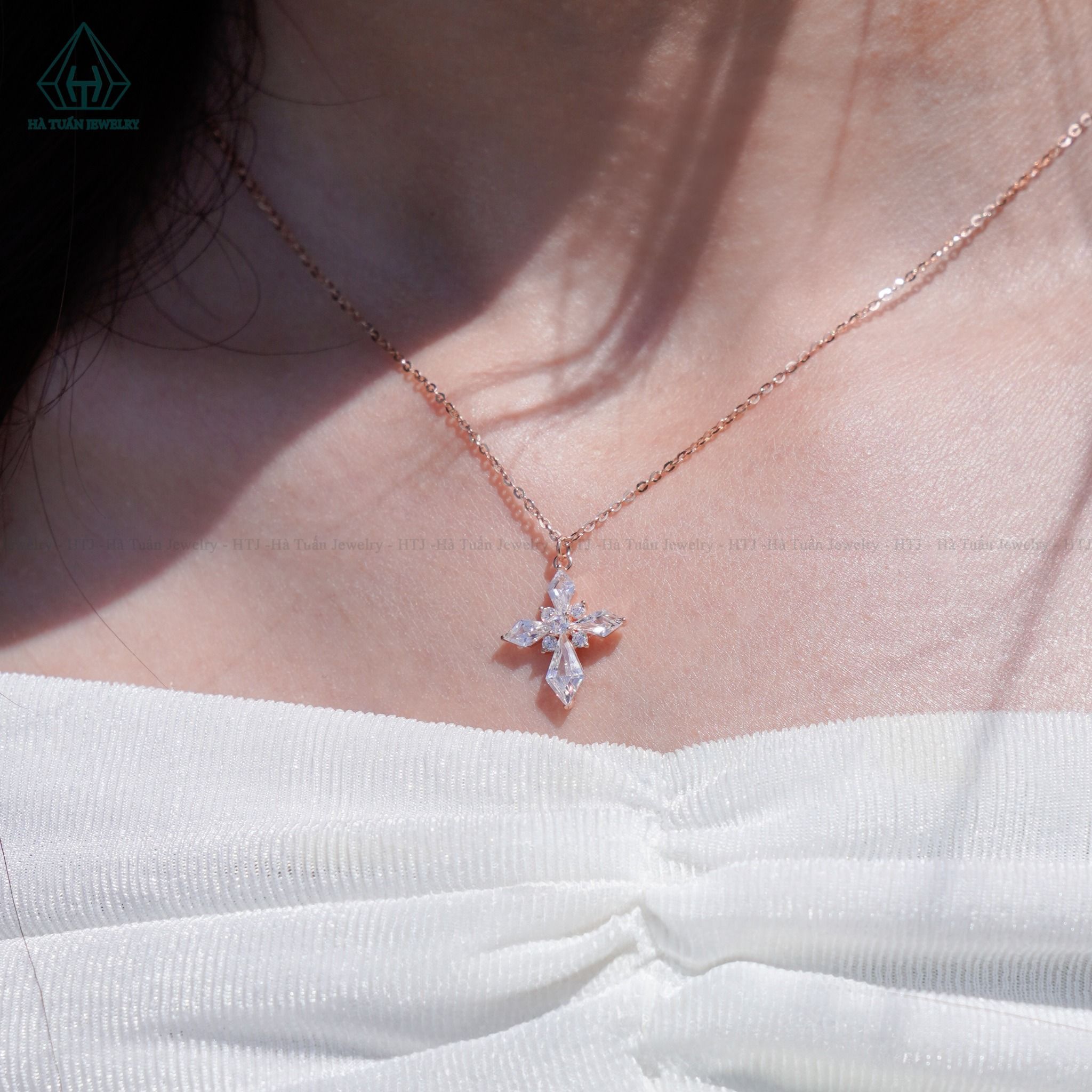 N596 Dây mặt liền thánh giá Full đá