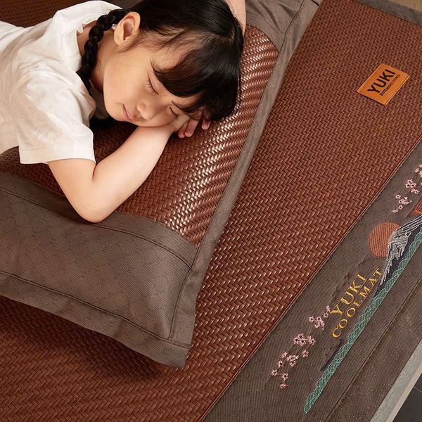 Mặt dưới lưới 3D thoáng khí của chiếu mây băng YUKI