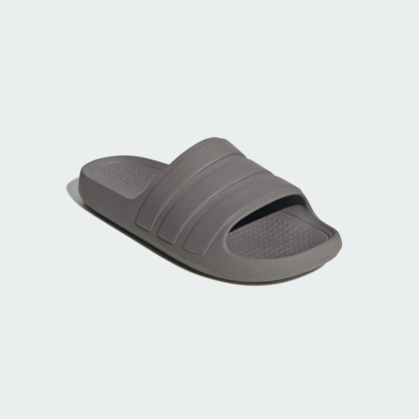 Dép Adilette Flow