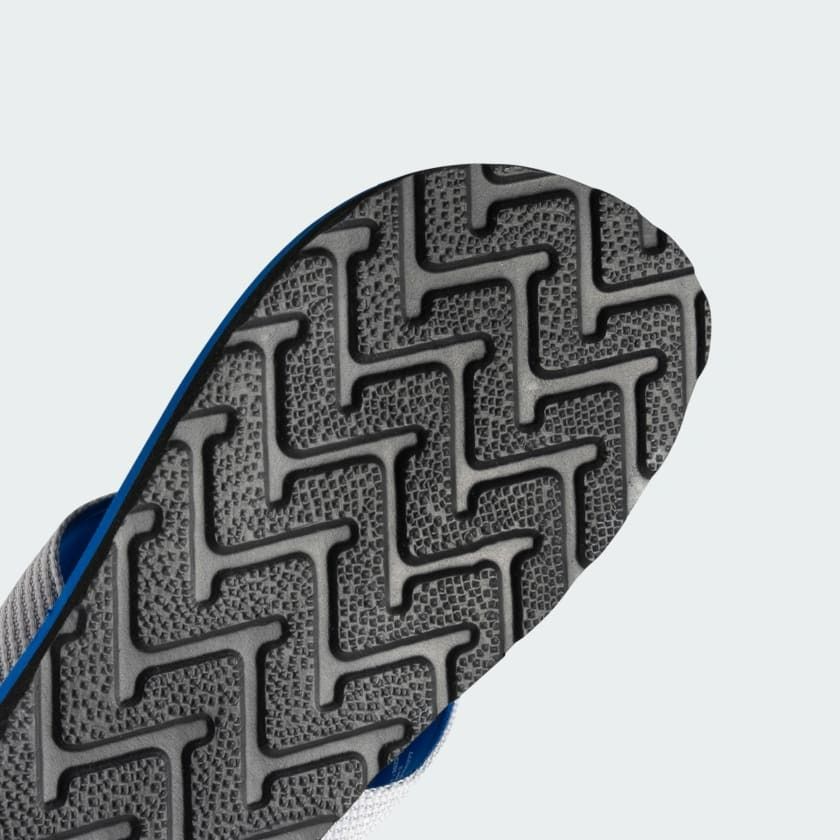 Dép xỏ ngón adidas Zenith