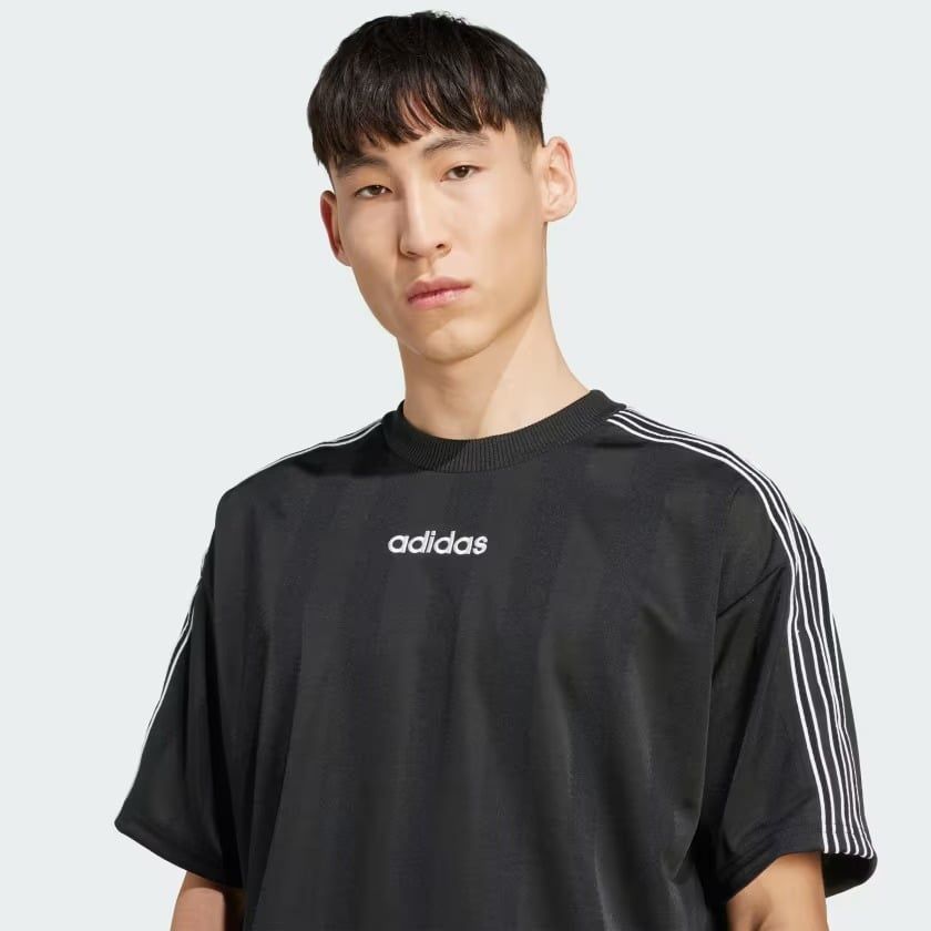 Áo thun nam jersey sọc phong cách những năm 90