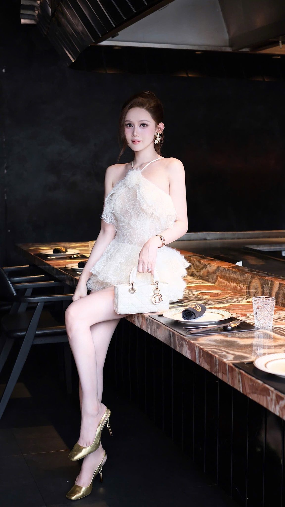 Đầm Yếm Ren Xù Tầng