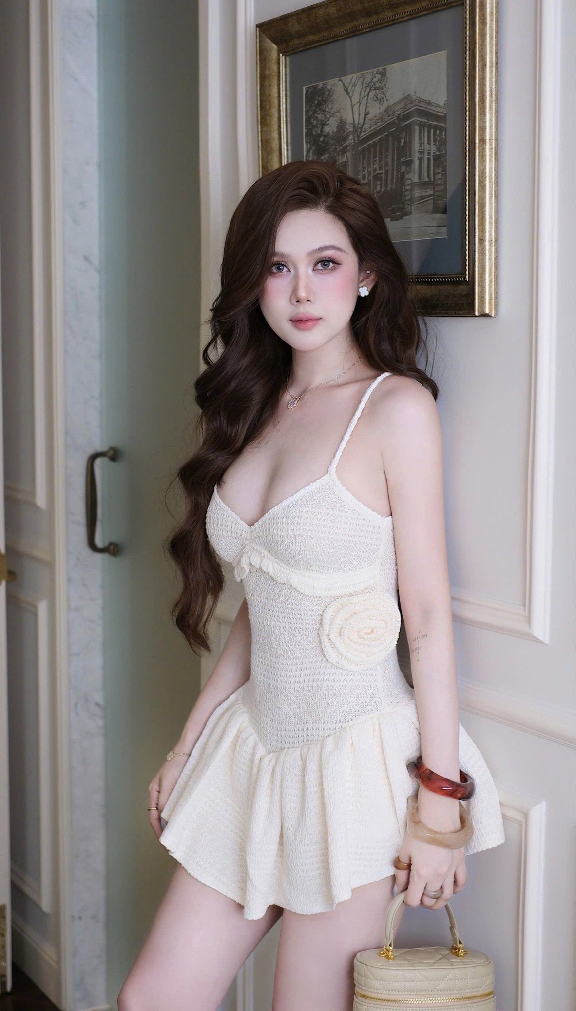 Đầm Thun Len Xòe Kèm Hoa