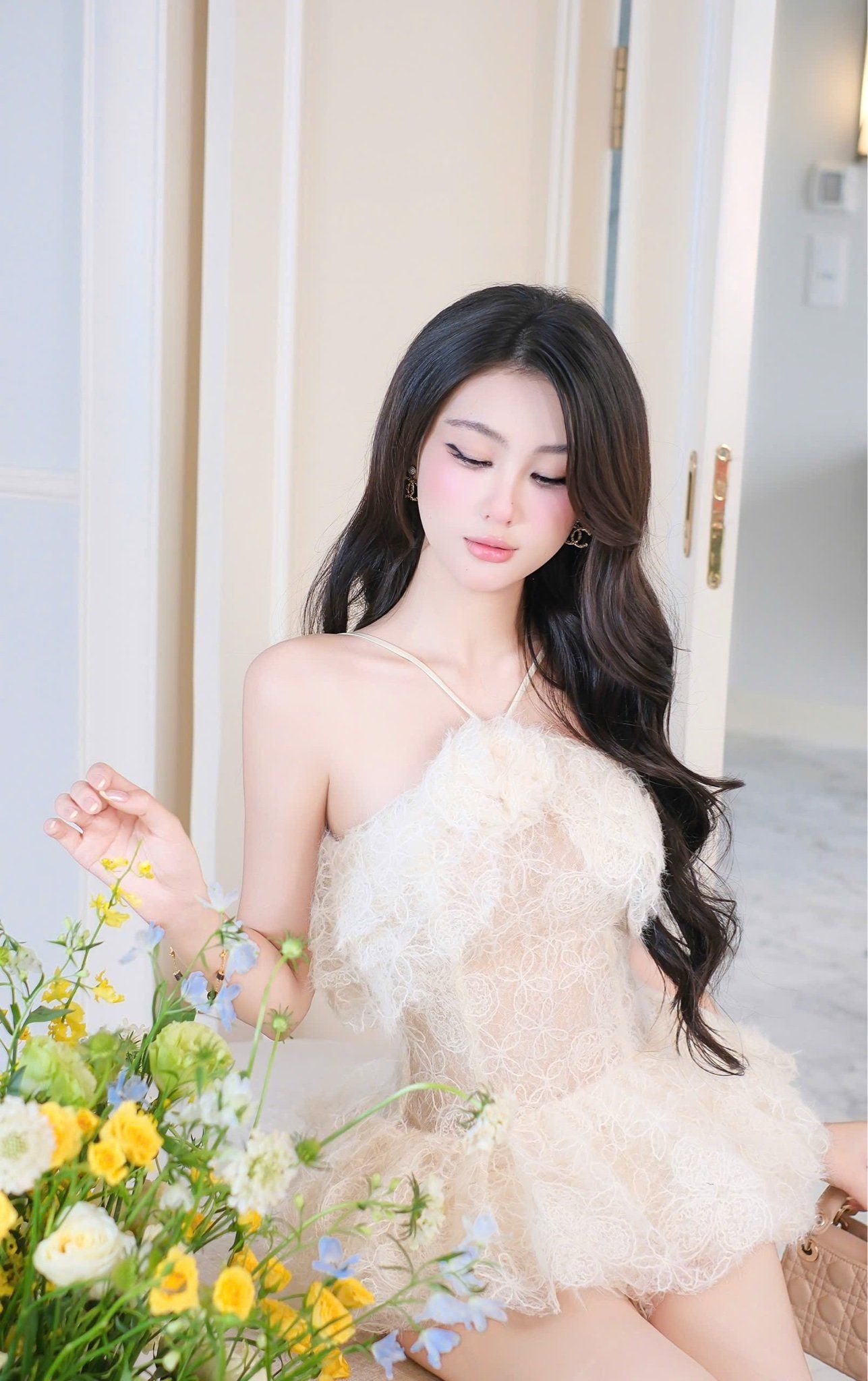 Đầm Yếm Ren Xù Tầng