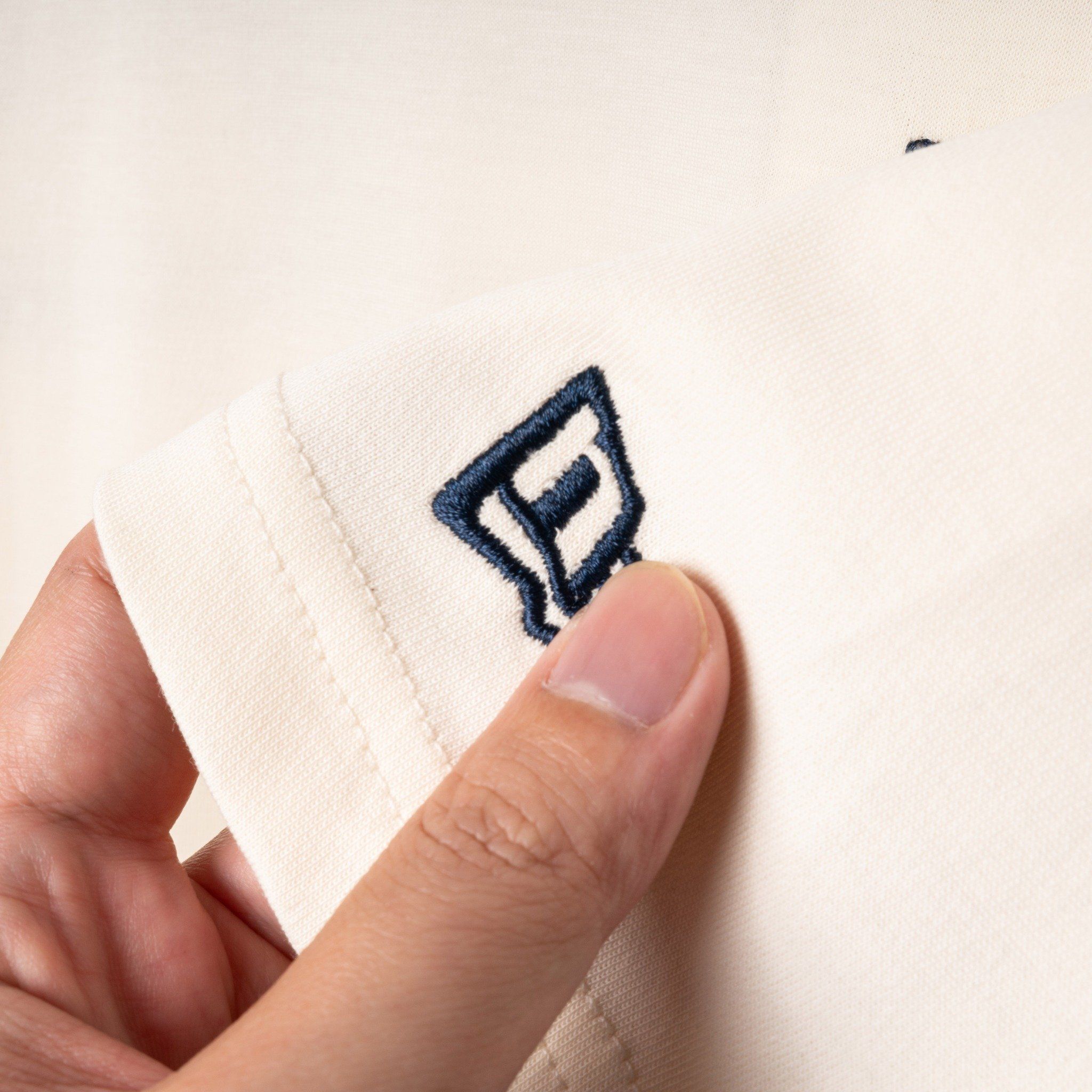 Tee NEW.ERA Logo LA Thêu