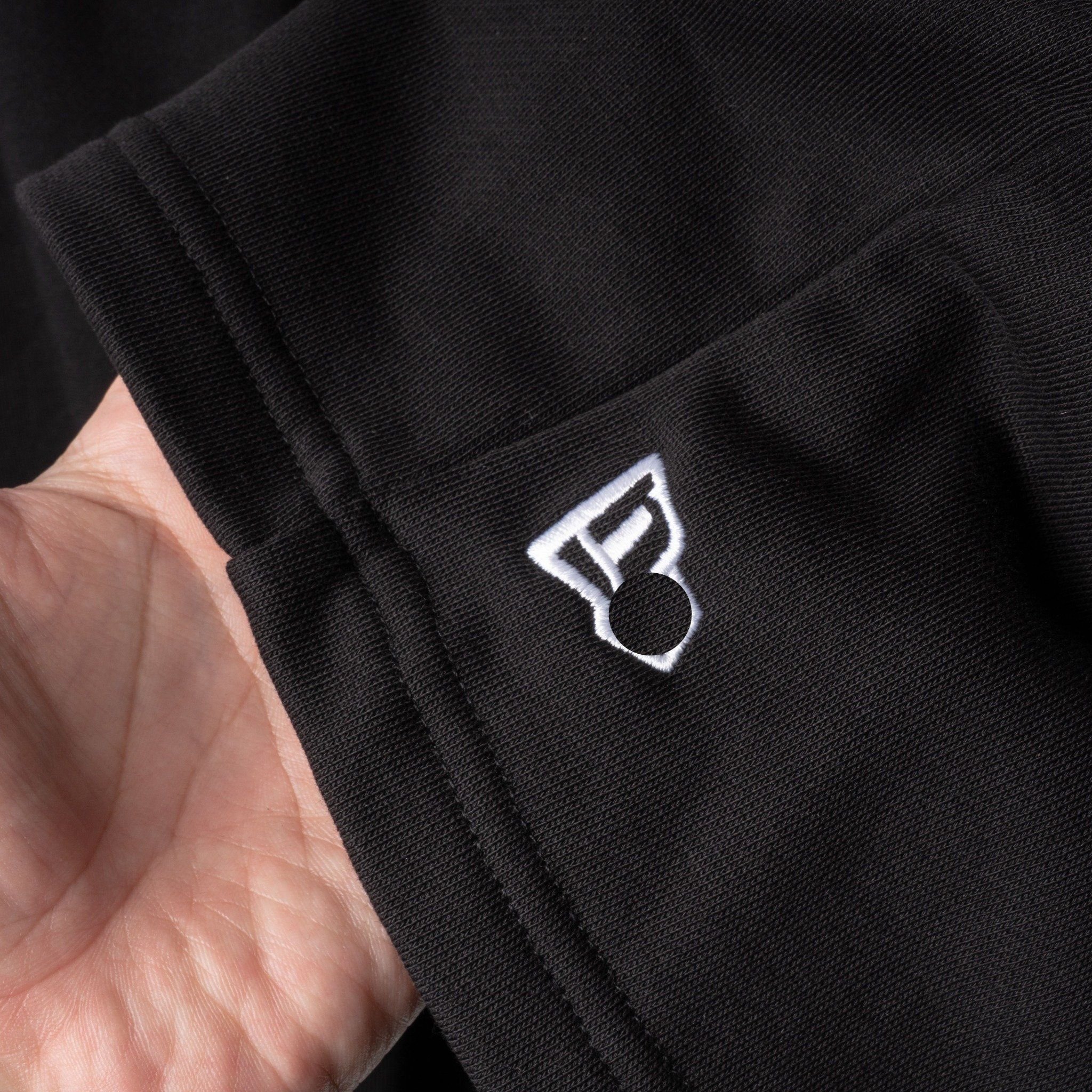 Short Thun NEW.ERA Logo LA