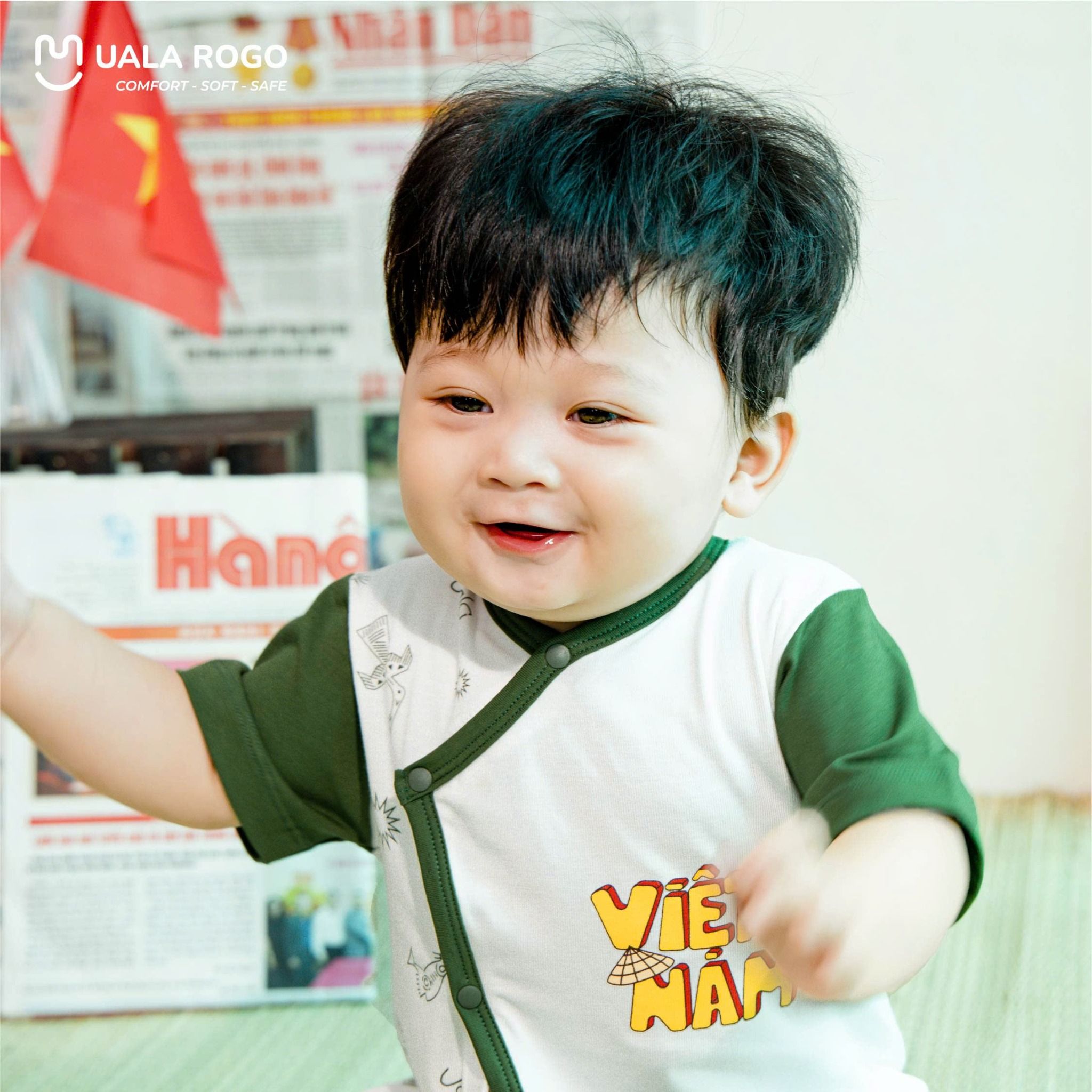 Body Cộc Petit Em Bé Yêu Nước UR 2233